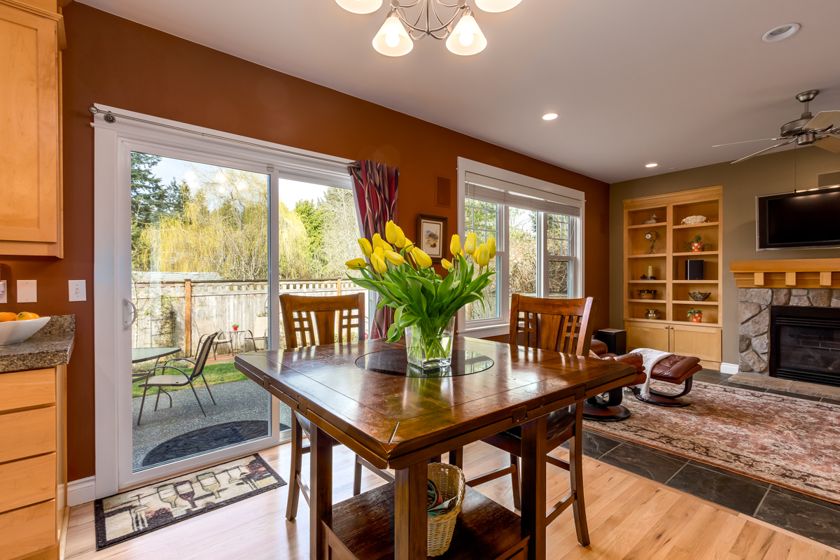 12.Eat in Kitchen.jpg