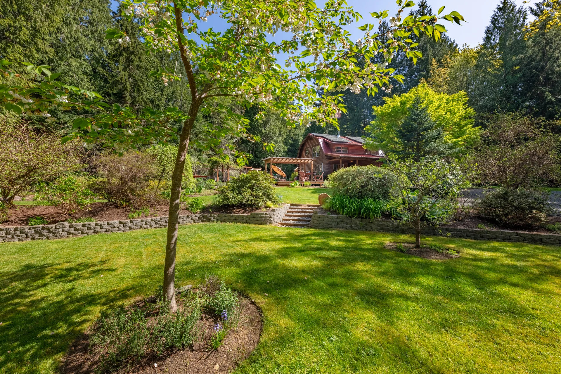 6670 Arrow Point-125-HDR.jpg