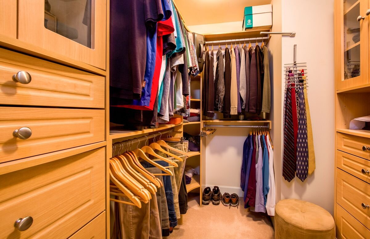  Both master bedroom closets have custom built-in closet systems. 