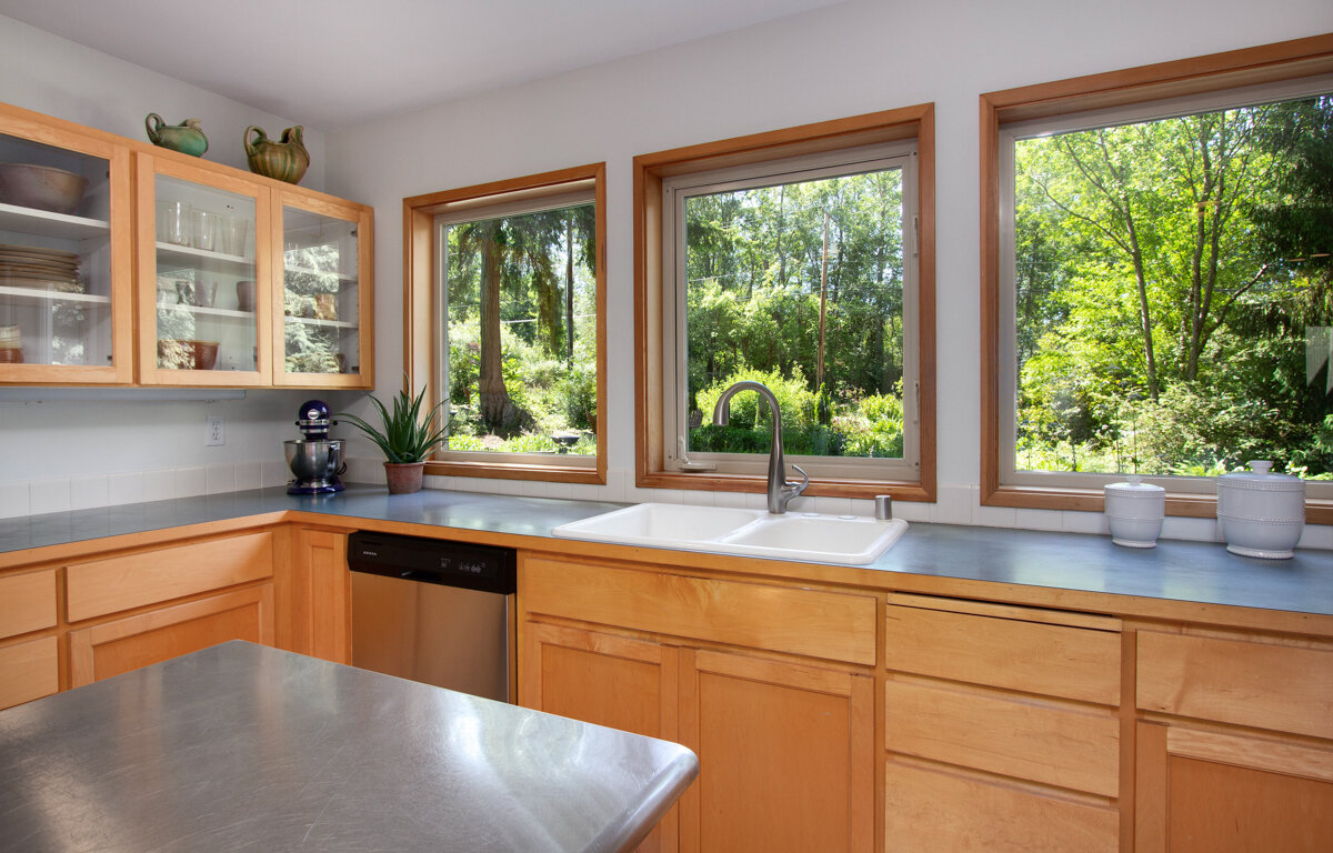 With plenty of windows, the kitchen remains a bright and airy space.