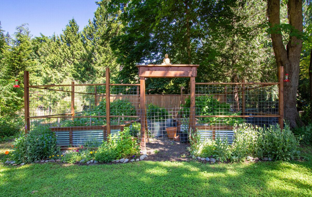 Fully enclosed to protect it from deer and other wildlife, your vegetable and herb garden awaits. 