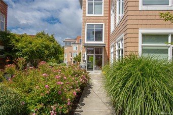 180 Harbor Square Loop NE #B-222, Bainbridge Island | $500,000