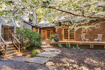 10712 NE Torvanger Road, Bainbridge Island | $682,000