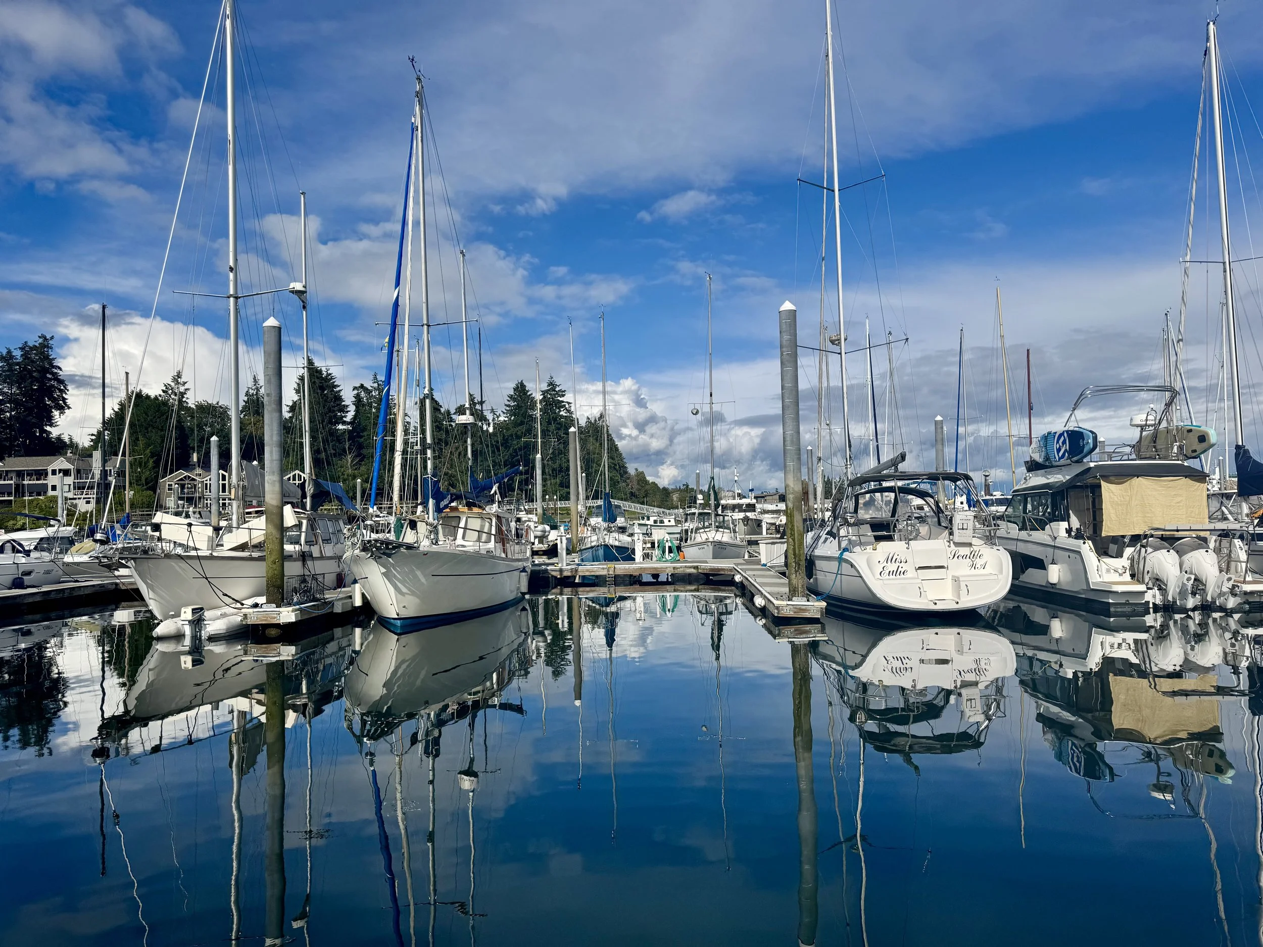 141 Parfitt Way SW #B12, Bainbridge Island | $185,000