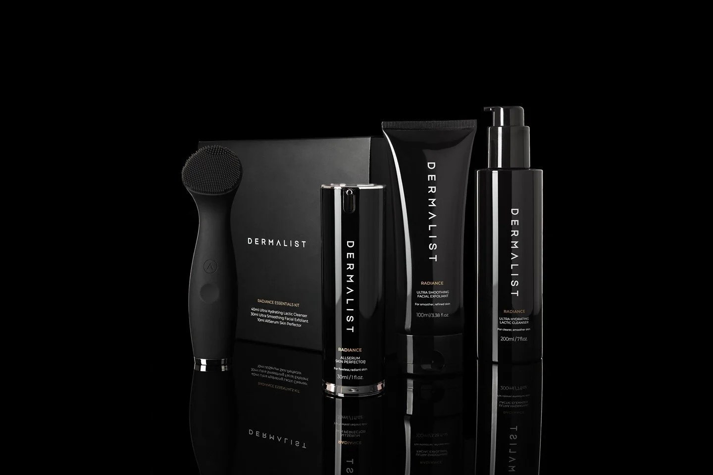 EXCITING NEWS ∙We are now stocking the amazing Australian made DERMALIST range. I heard about this company when I was driving to Griffith and listening to a podcast in which they were interviewing the founder. These products are Multifunctional (used for several skin concerns including ageing, pigmentation, acne and redness), Cosmeceutical grade (active ingredients which are at therapeutic levels) and Simple (there is only 3 products that you need!) I tried it for 30 days and couldn't believe the improvement in my skin. I look forward to my clients being able to experience the amazing results of this skin care brand! 😀 🍂
