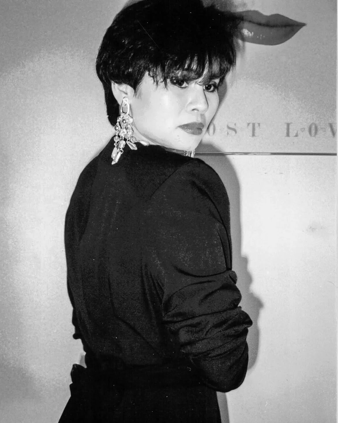 Being surrounded by cameras has been a constant in my life. My father, a photography hobbyist, may not have pursued it professionally, but he cherished capturing family moments, often with my mother as his muse ❤️. Here are some photos I've scanned o