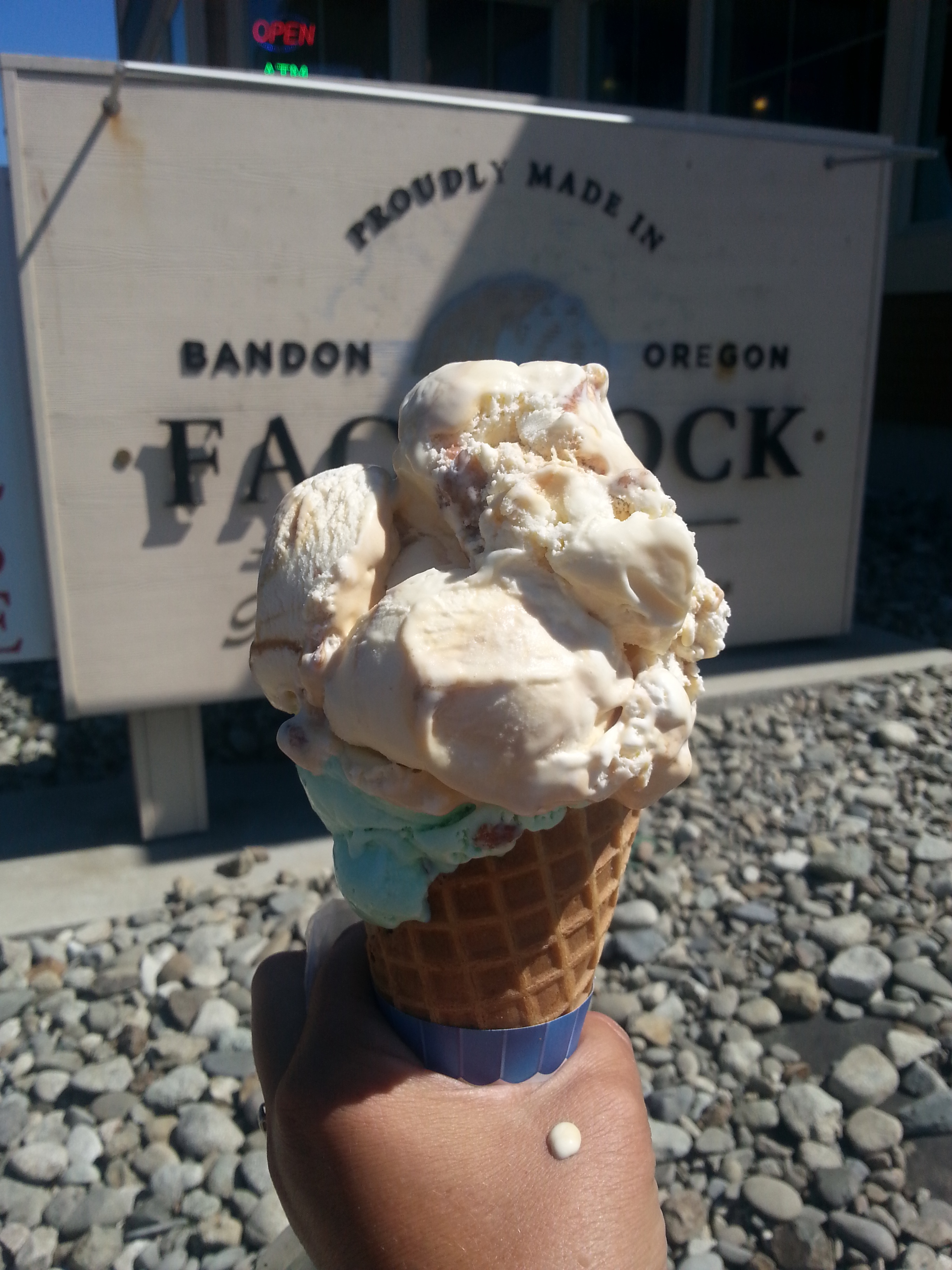 FACE ROCK CREAMERY - Bandon Oregon - What to do in Southern  Oregon - Things to do 