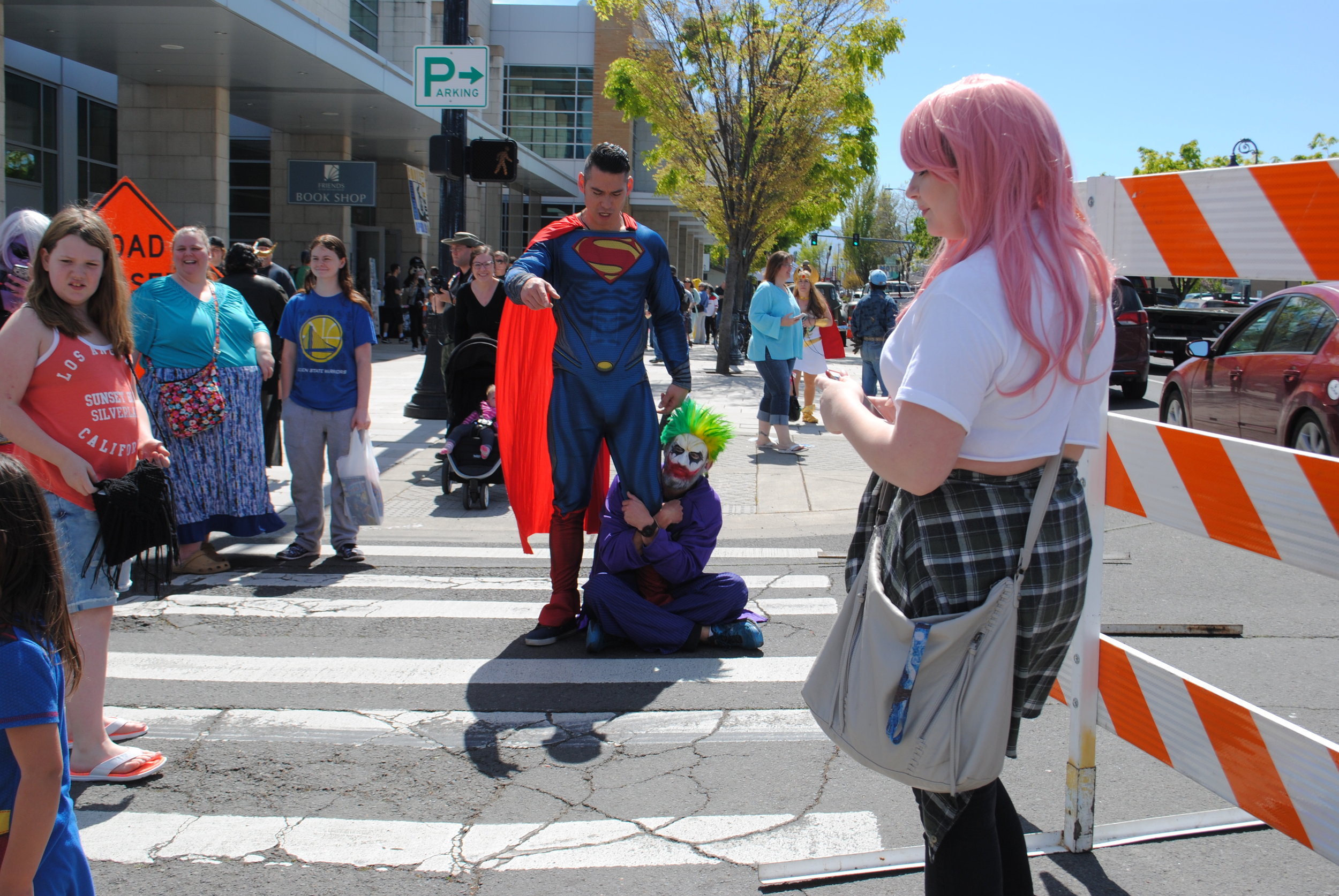 MEDFORD COMIC-CON 2017 - What to do in Southern Oregon - Medford - Jackson County Library Services - Rogue Community College - Friends of the Medford Library
