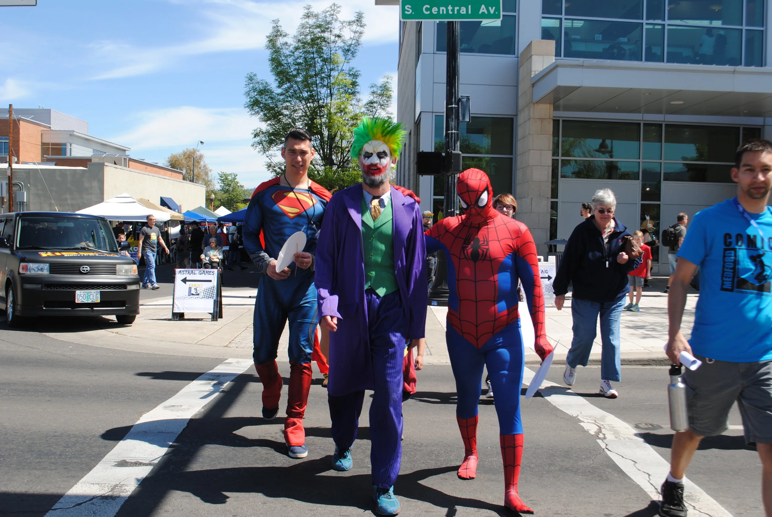 MEDFORD COMIC-CON 2017 - What to do in Southern Oregon - Medford - Jackson County Library Services - Rogue Community College - Friends of the Medford Library