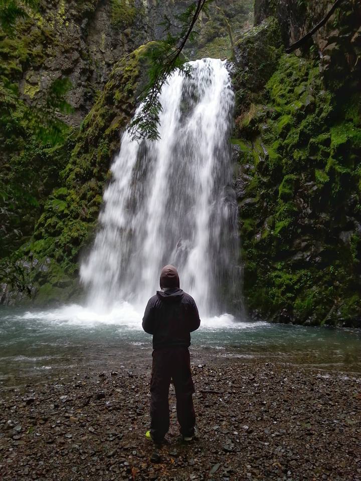 FALL CREEK FALLS - Waterfalls - What to do in Southern Oregon - Things to do - Hikes - Kids