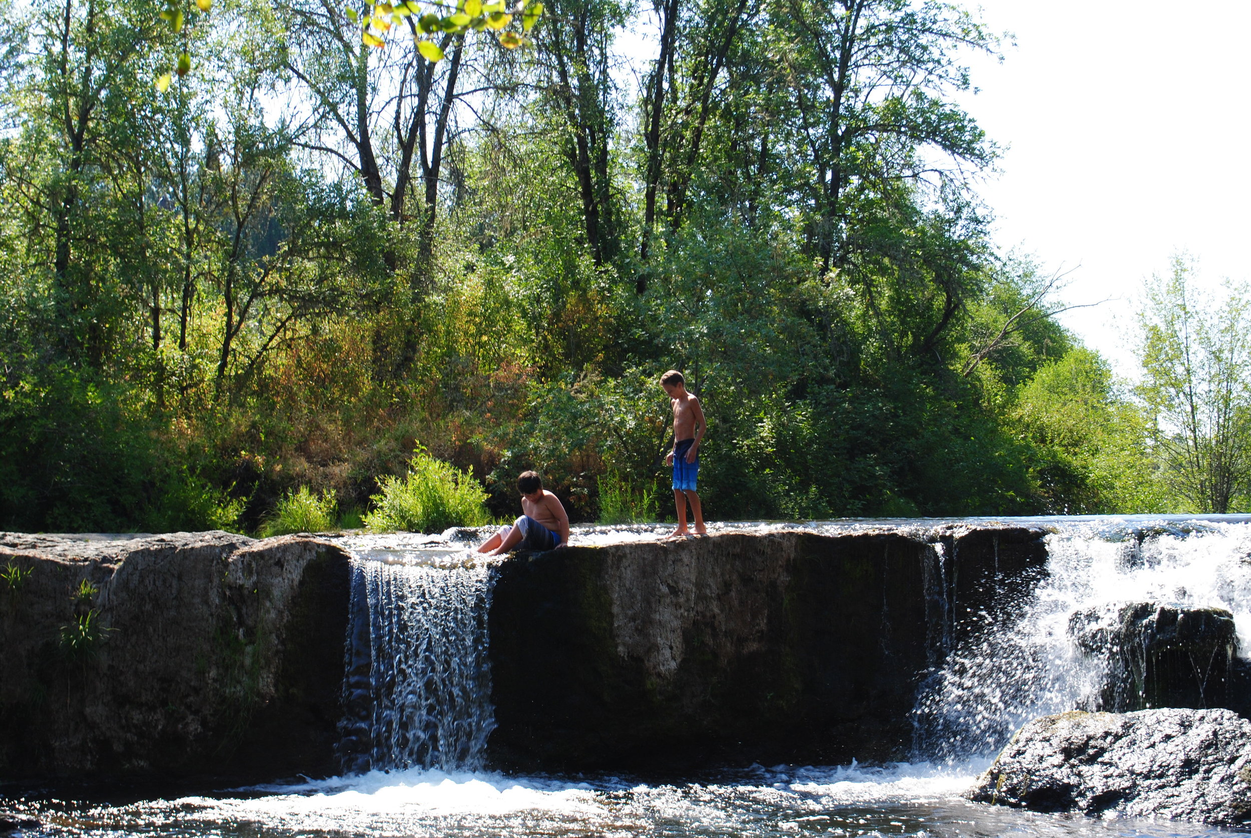 CROWFOOT FALLS - What to do in Southern Oregon - Swiming Hole - Trail, Oregon - Kids