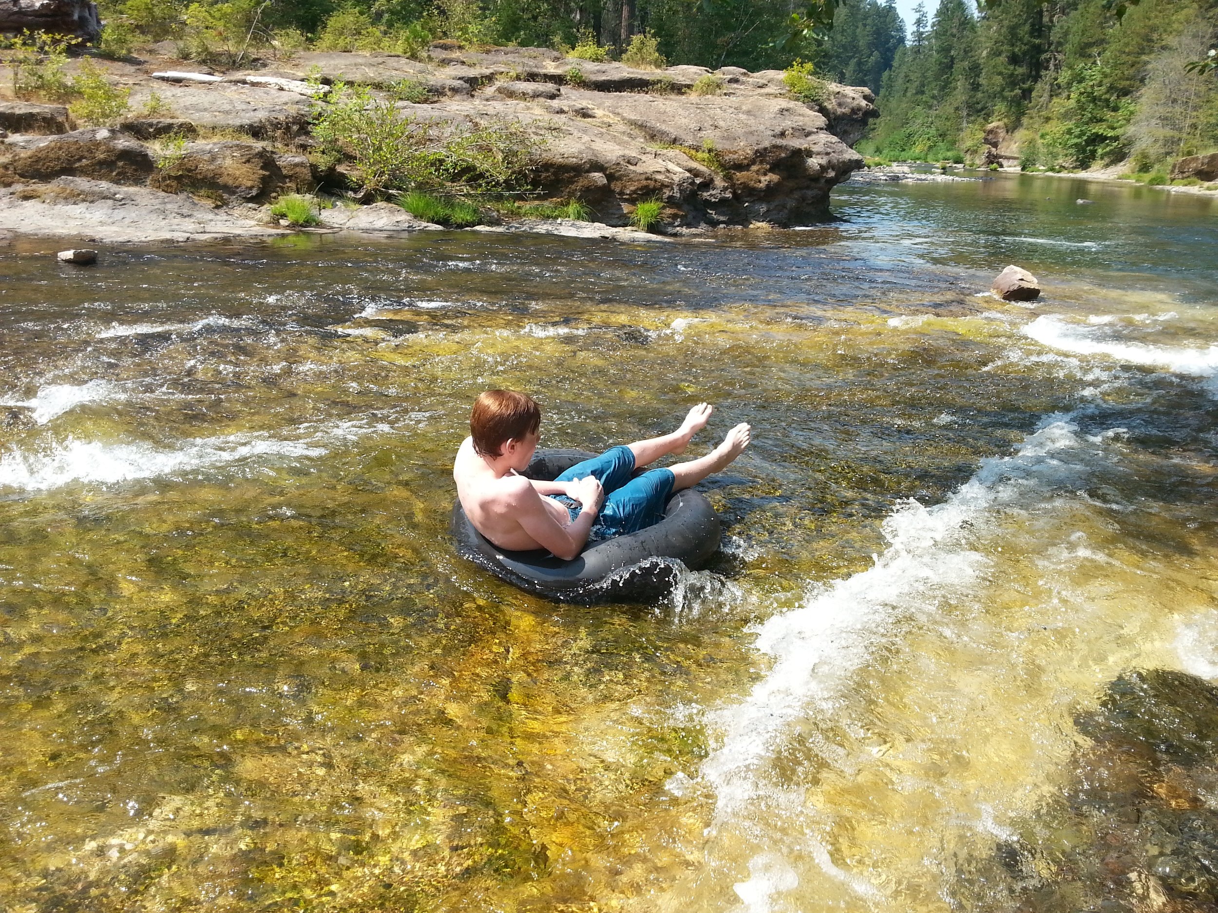 SOUTH UMPQUA FALLS NATURAL WATER SLIDES - What to do in Southern Oregon - Fun with Kids - Outdoor Adventures