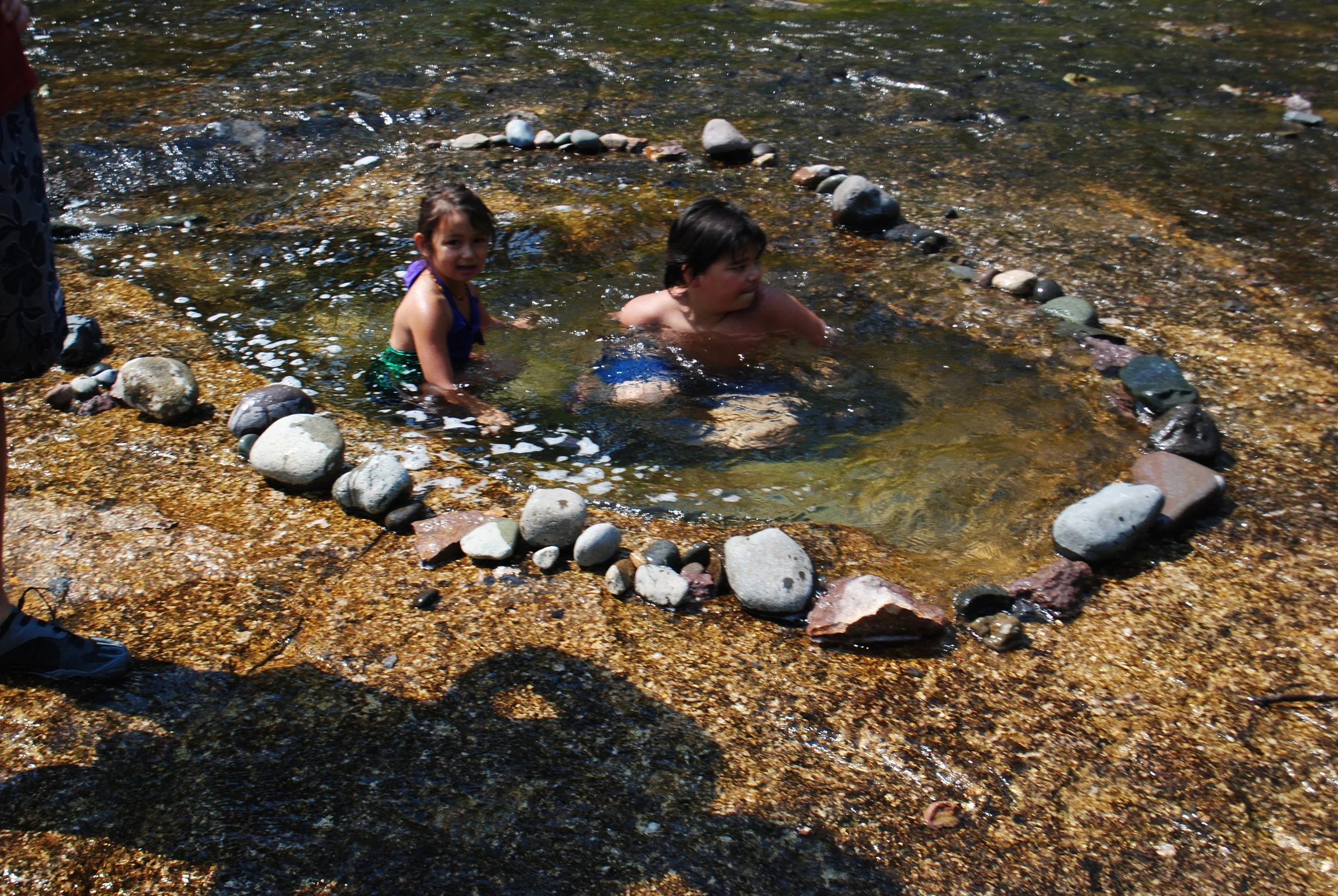 SOUTH UMPQUA FALLS NATURAL WATER SLIDES - What to do in Southern Oregon - Fun with Kids - Outdoor Adventures