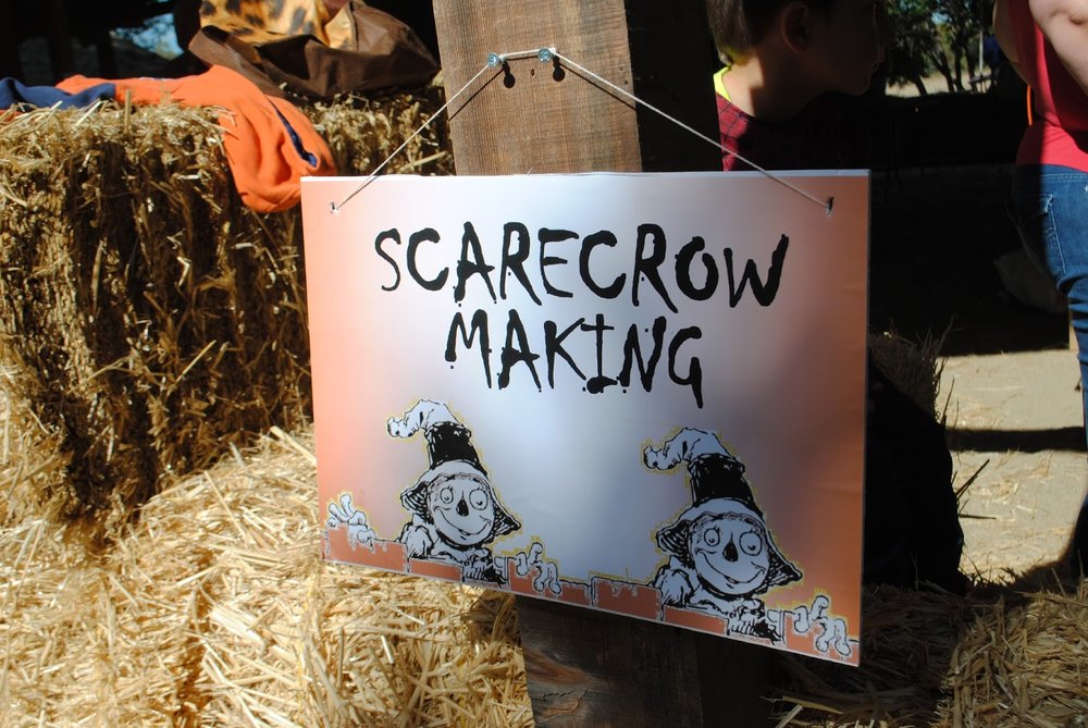 HANLEY FARM SCARECROW FESTIVAL - FALL - Pumpkin Painting - Kids - What to to do in Southern Oregon