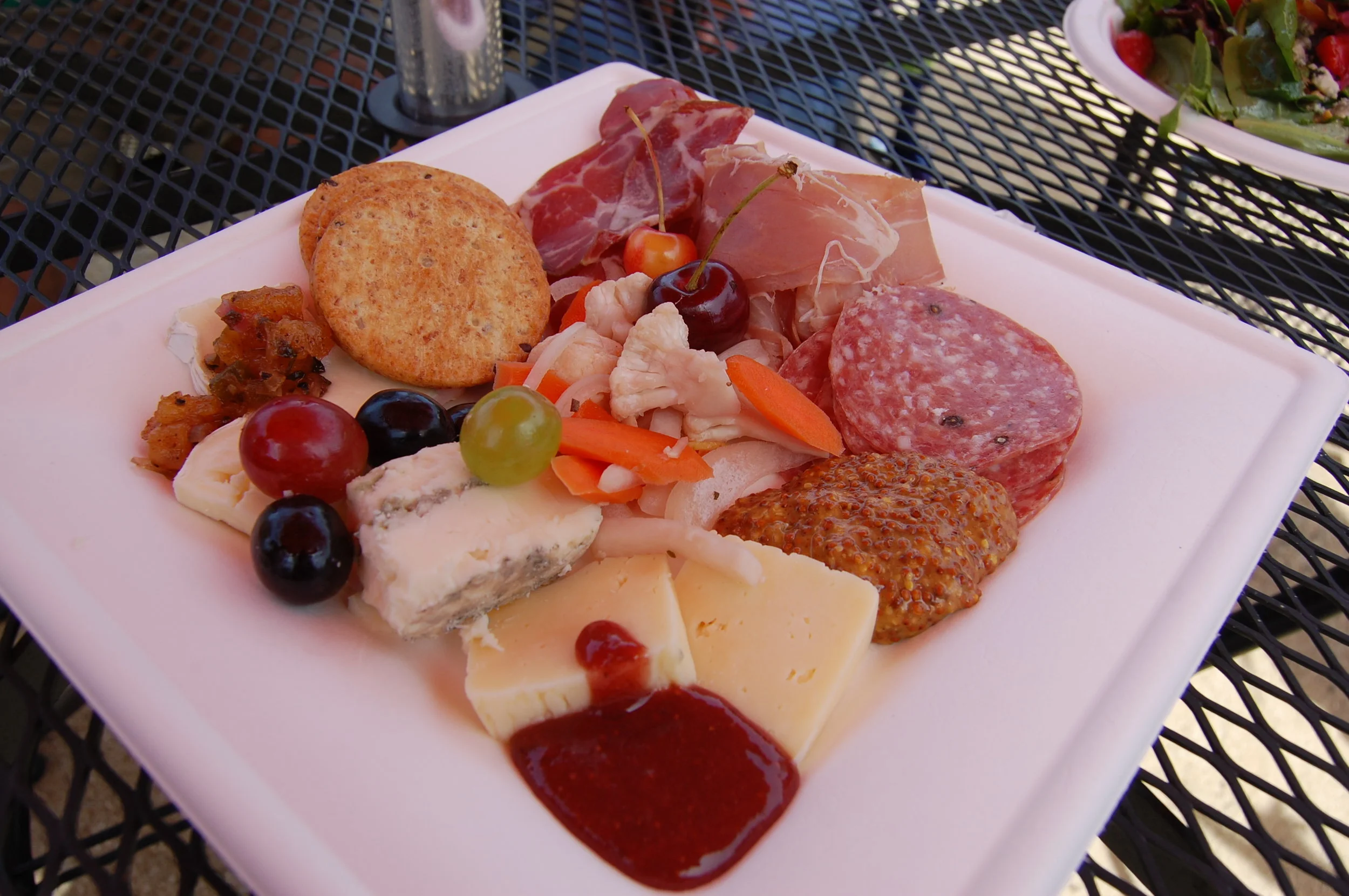 THE ENGLISH LAVENDER FARM - SOUTHERN OREGON LAVENDER FESTIVAL - TRUFFLE PIG KITCHEN