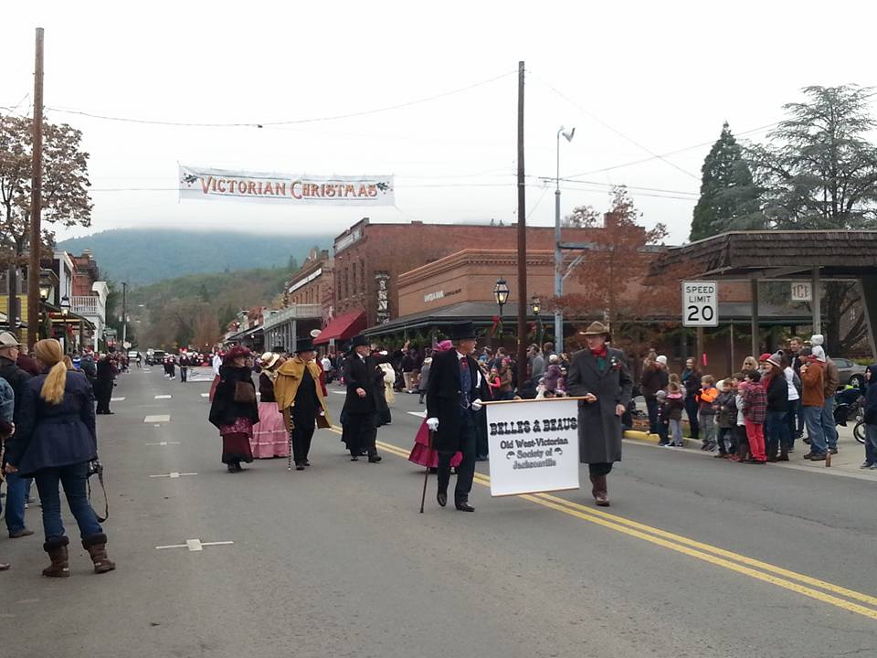 Jacksonville Victorian Christmas - What to do in Southern Oregon