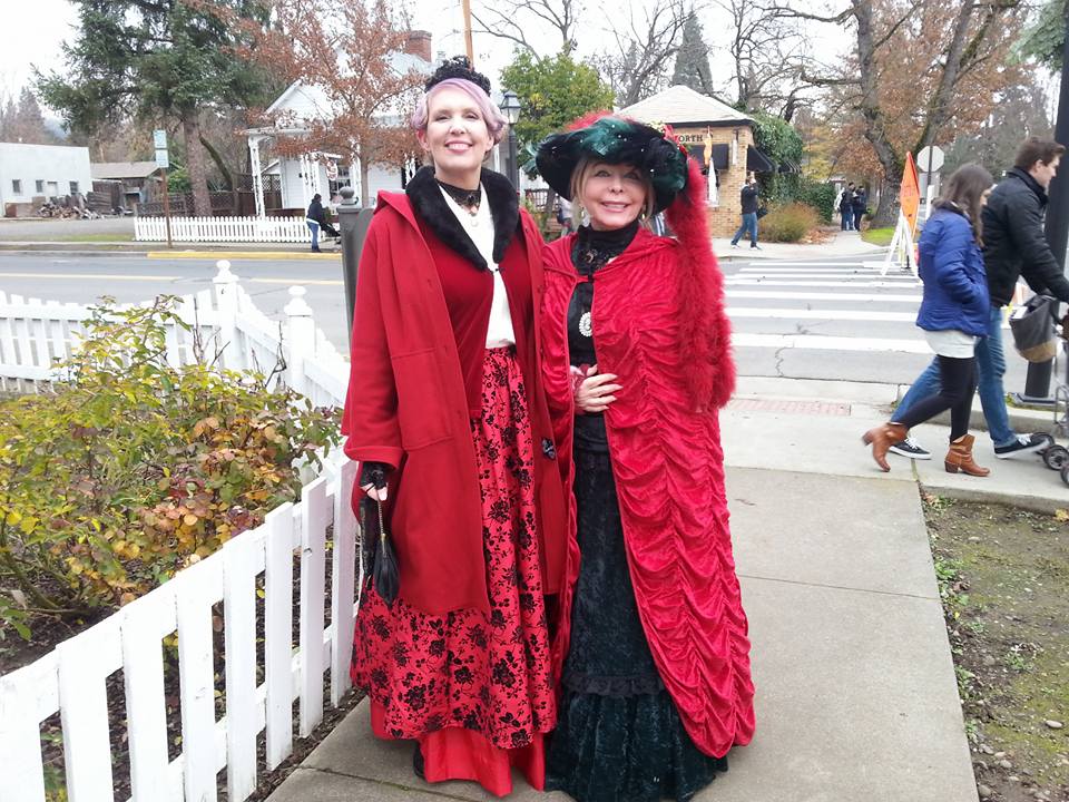Jacksonville Victorian Christmas - What to do in Southern Oregon