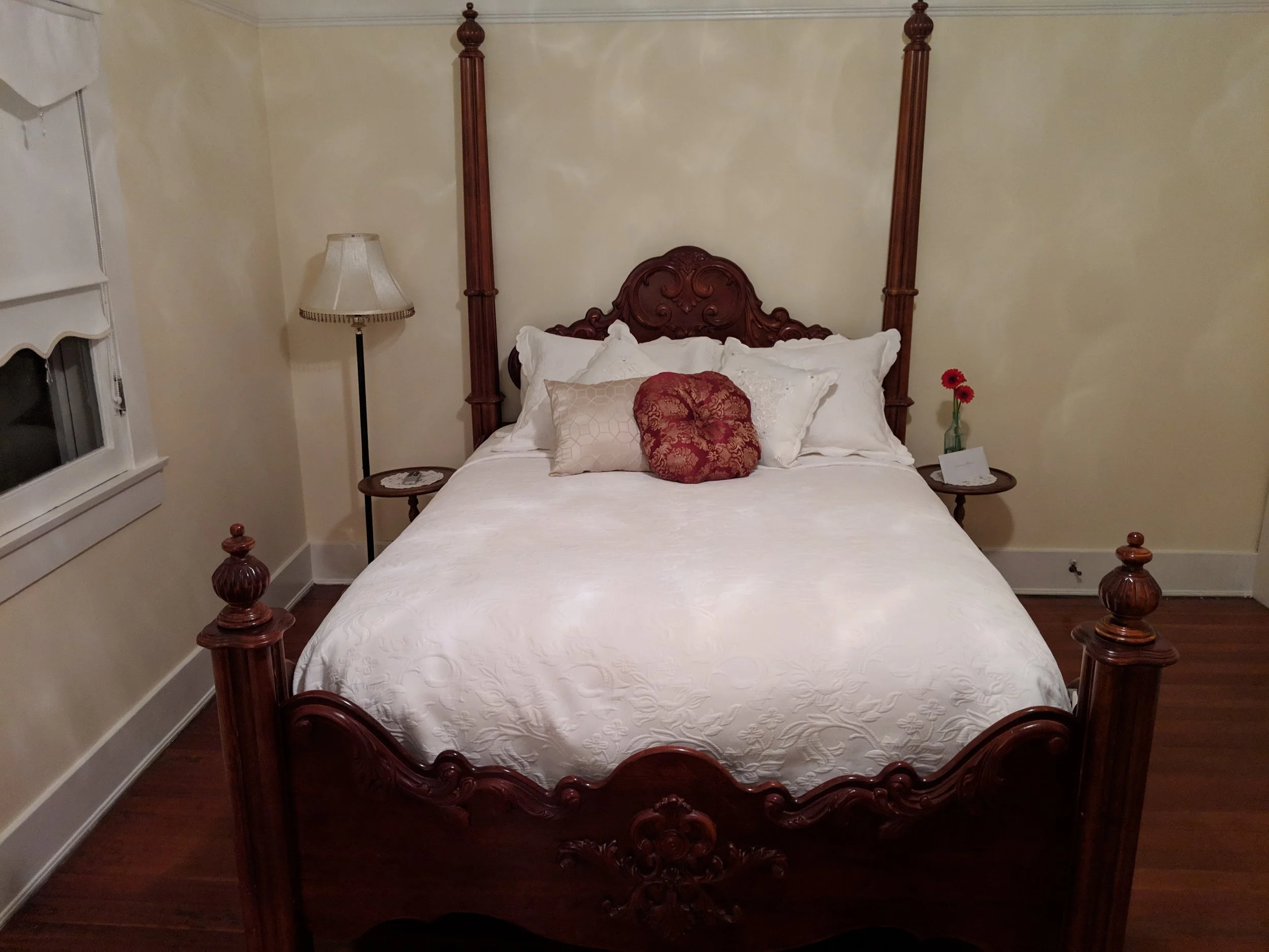 Lady Geneva Bed &amp; Breakfast - Lady Florence Room - Medford Oregon - What to do in Southern Oregon - Where to stay - Travel