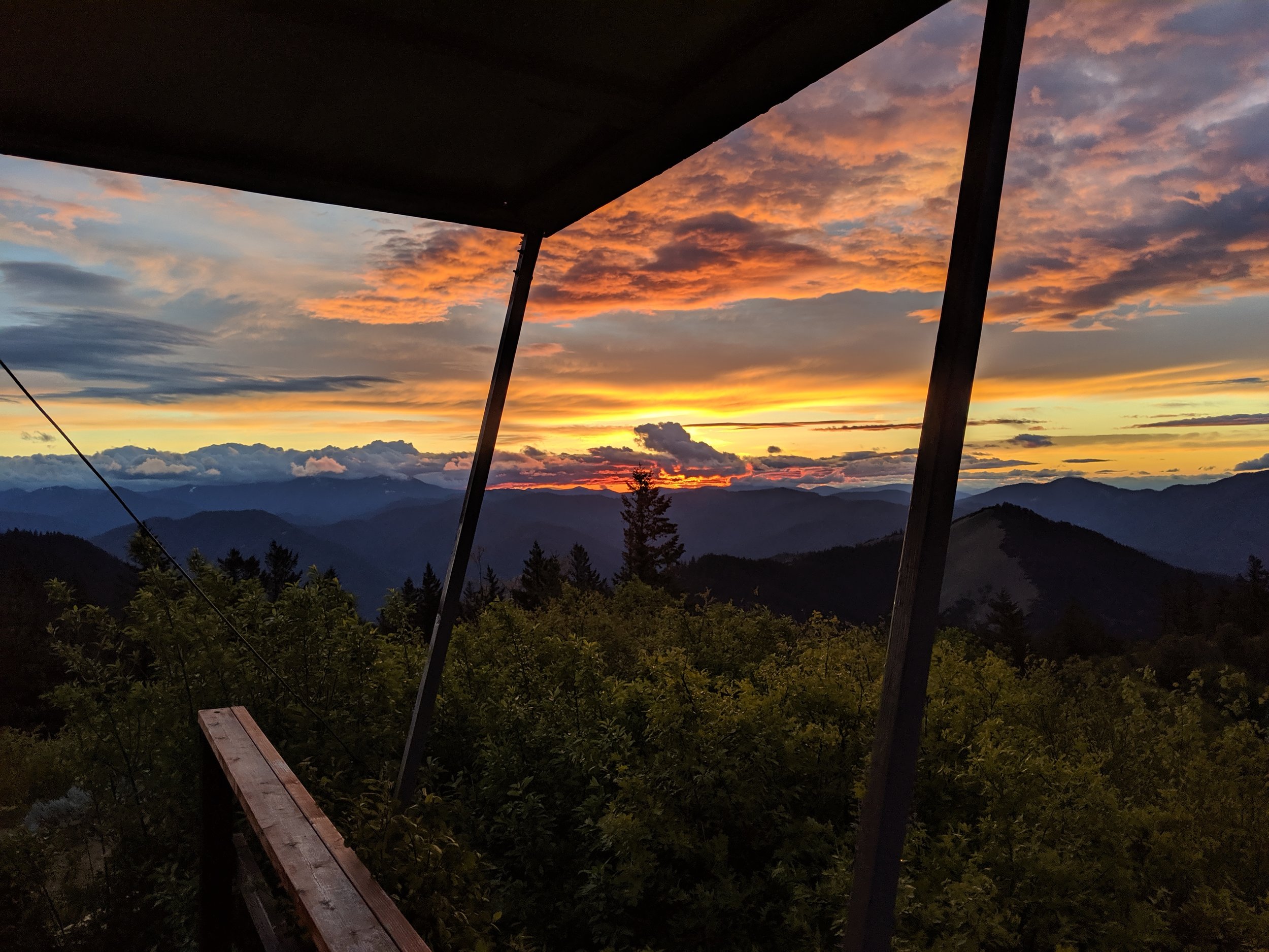 Squaw Peak Lookout - Jacksonville - Hike - What to do in Southern Oregon