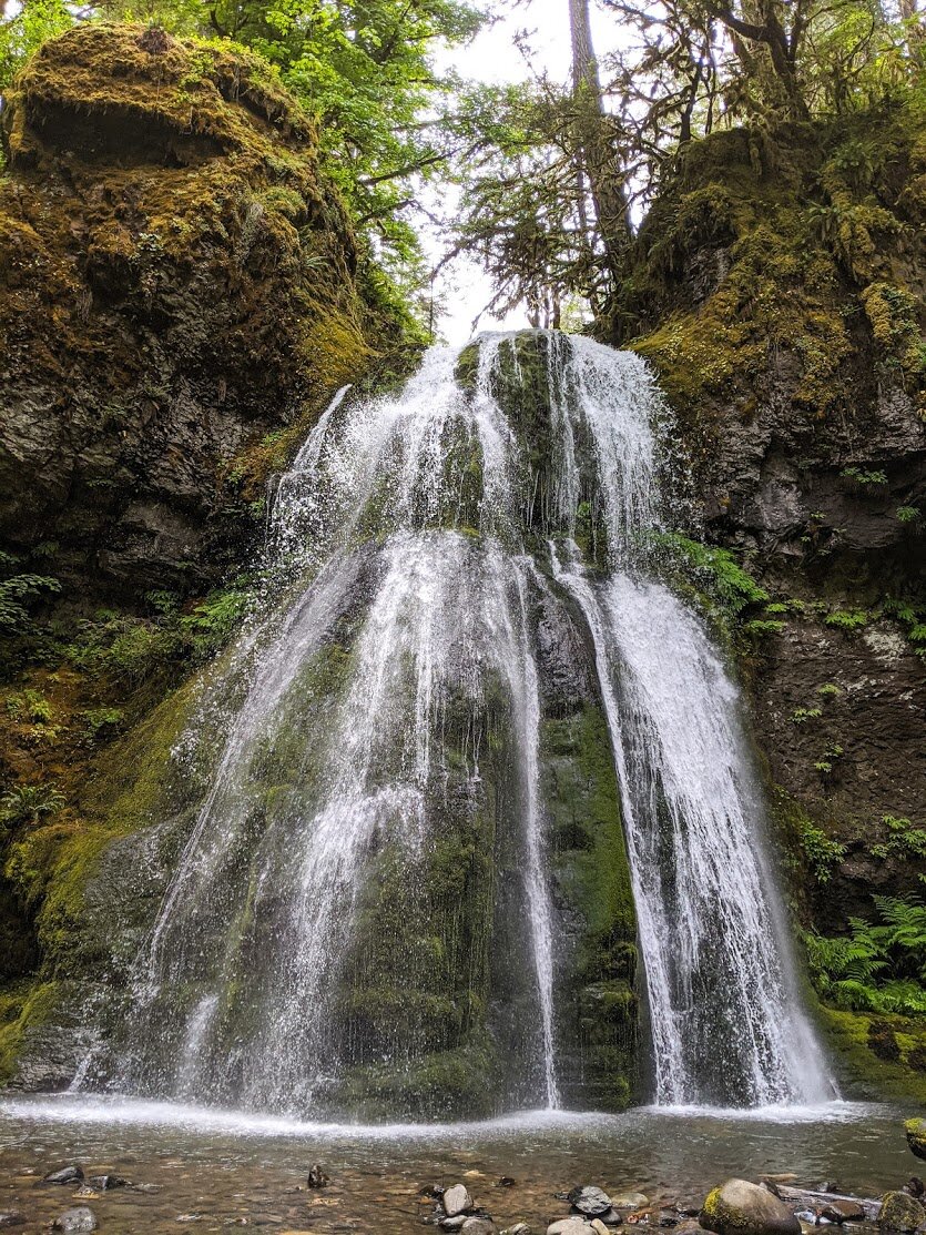 WATERFALLS - Spirit Falls - Umpqua - What to do in Southern Oregon - Roseburg