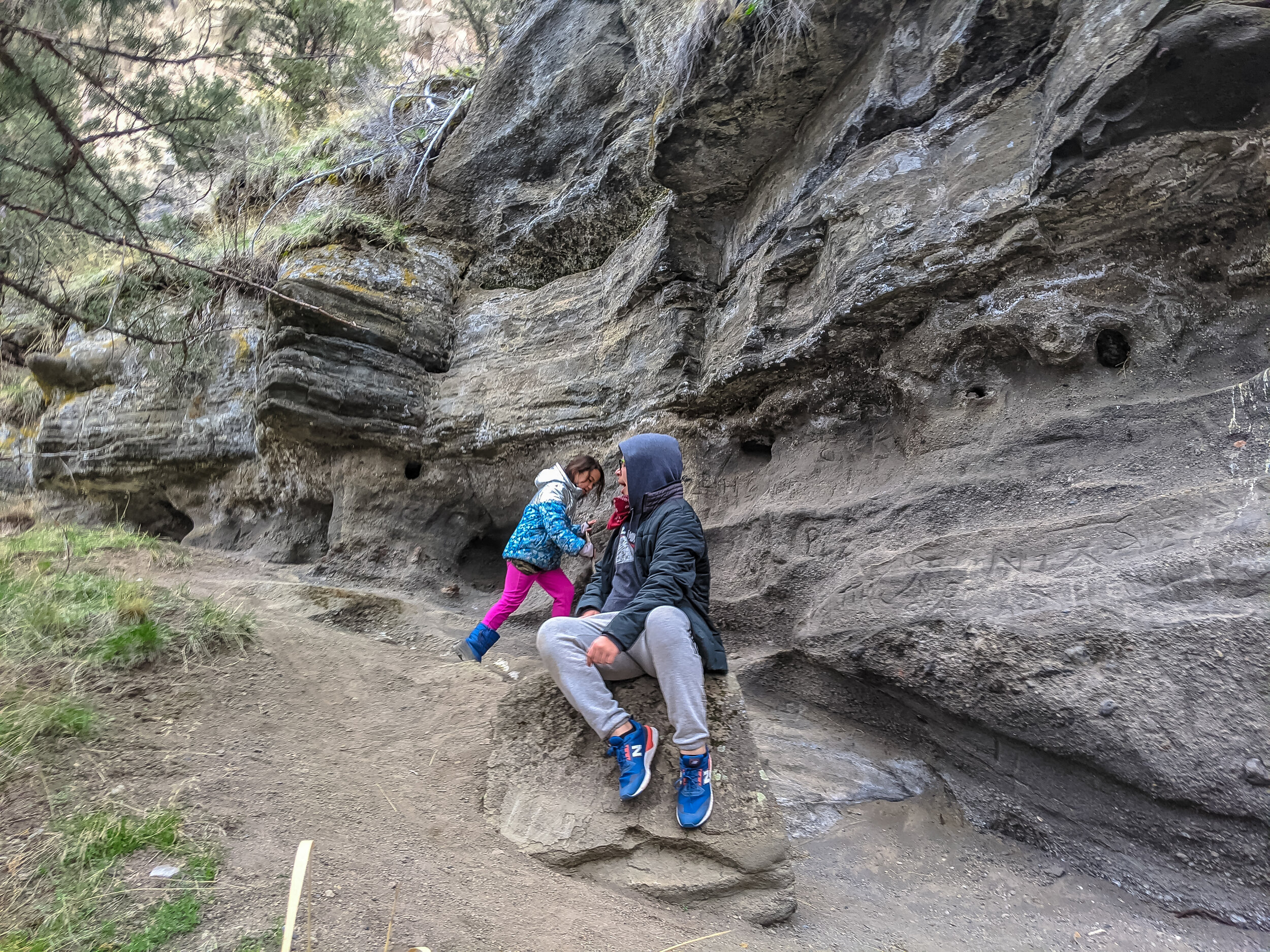 HIKES NEAR BEND - STEELHEAD FALLS