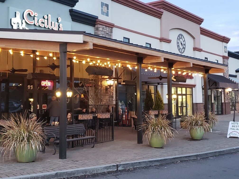 CICILY'S PASTARIA &amp; GRILL