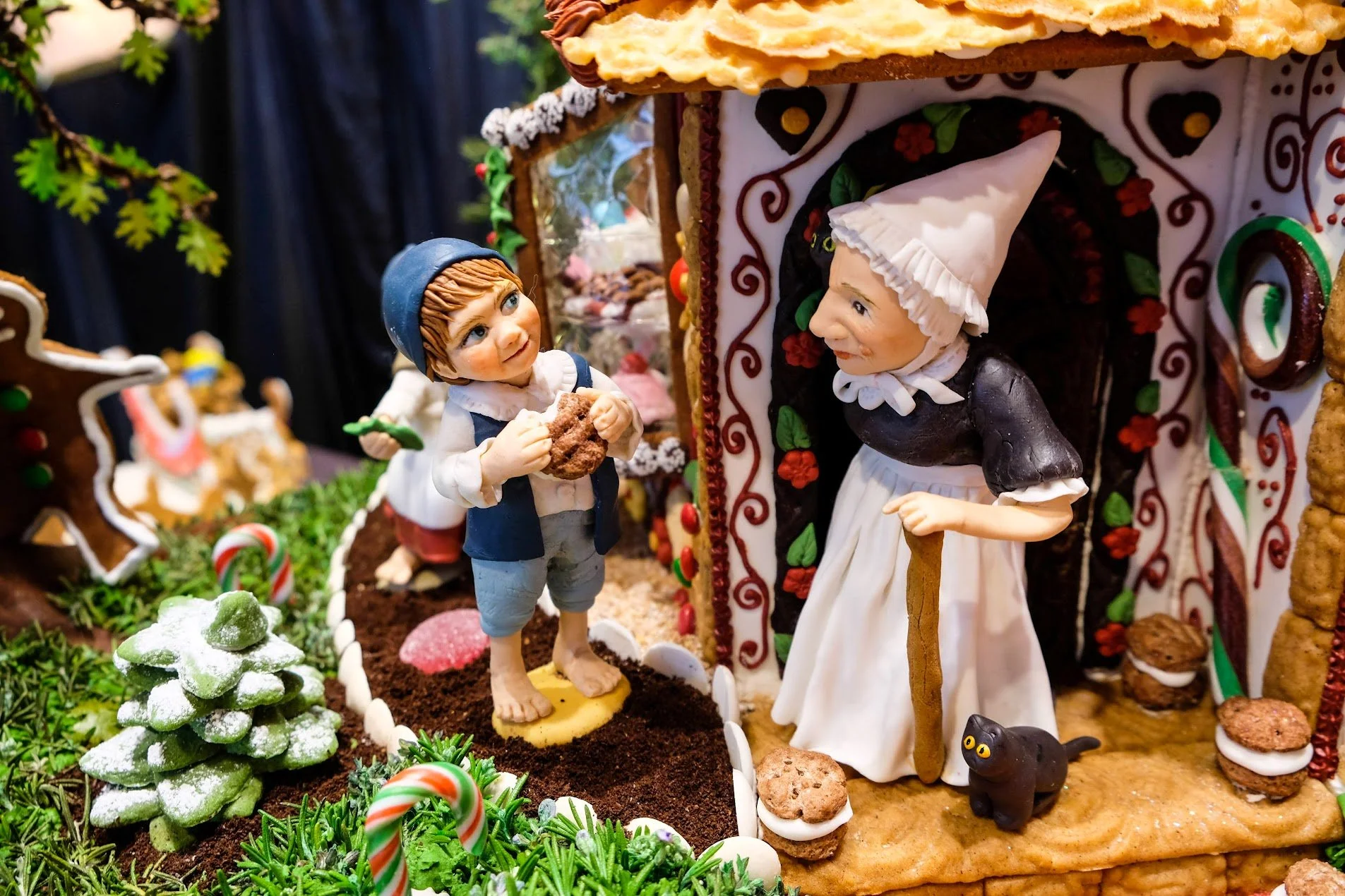 Gingerbread Jubilee - Medford - Hansel and Gretel