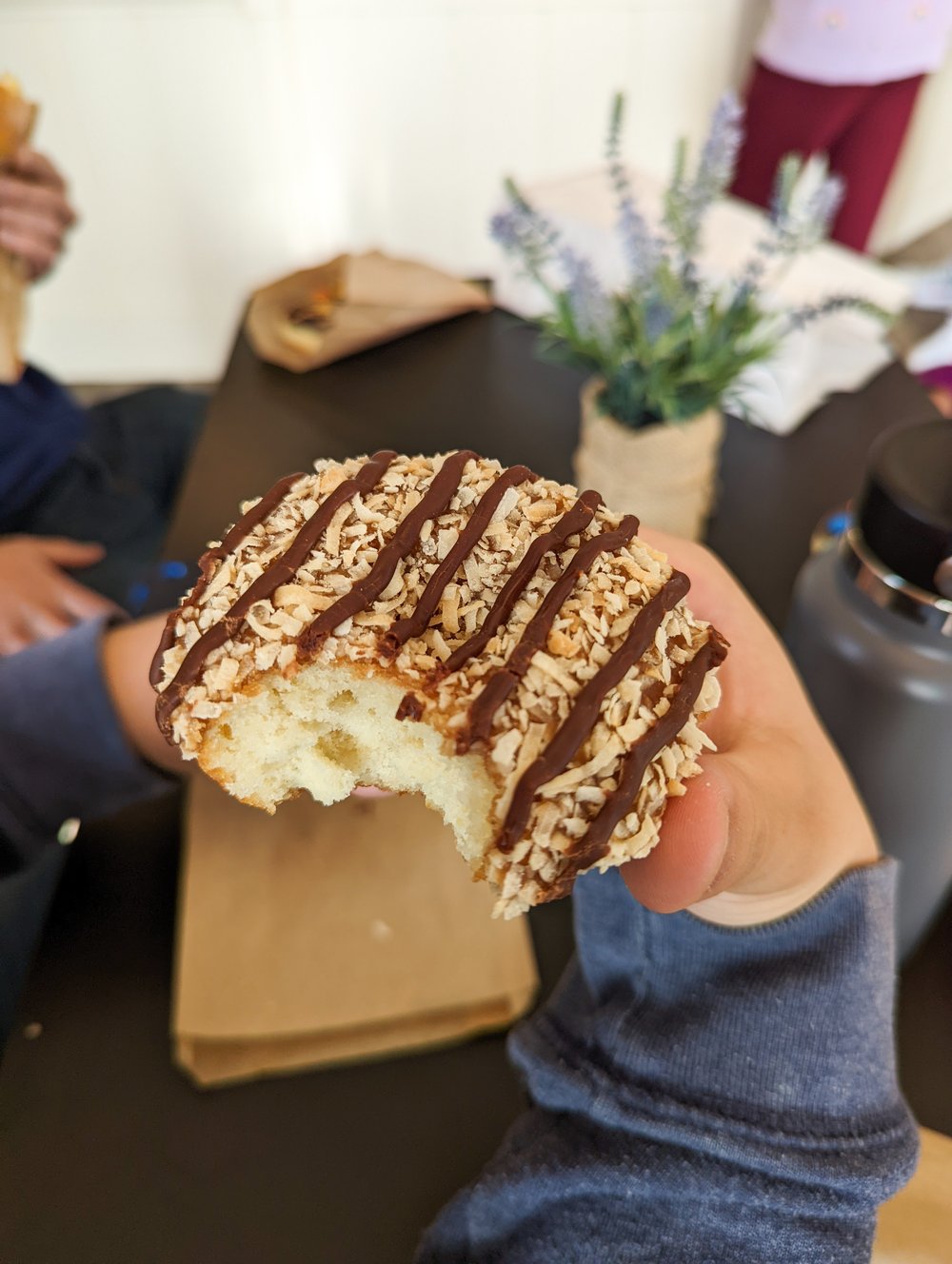 Halo Donuts - Visit Redmond Oregon - Central Oregon