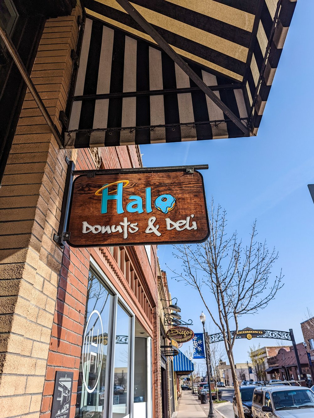 Halo Donuts - Visit Redmond Oregon - Central Oregon