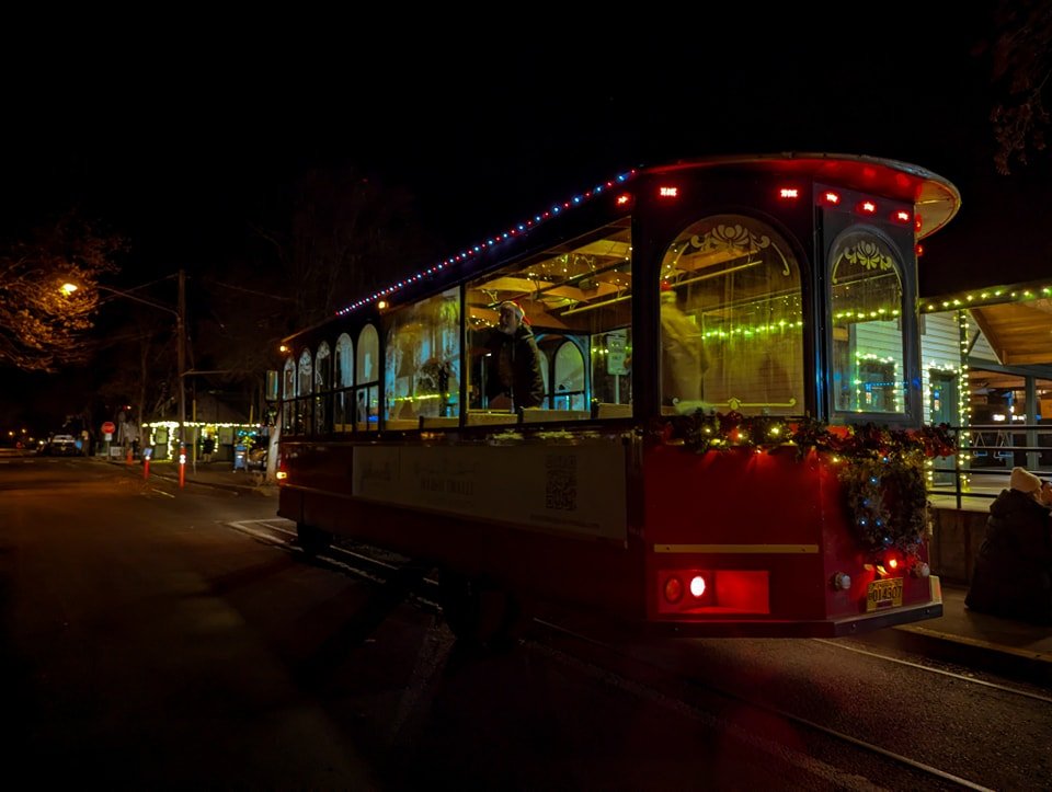 Jacksonville Trolley Holiday Lights Tour