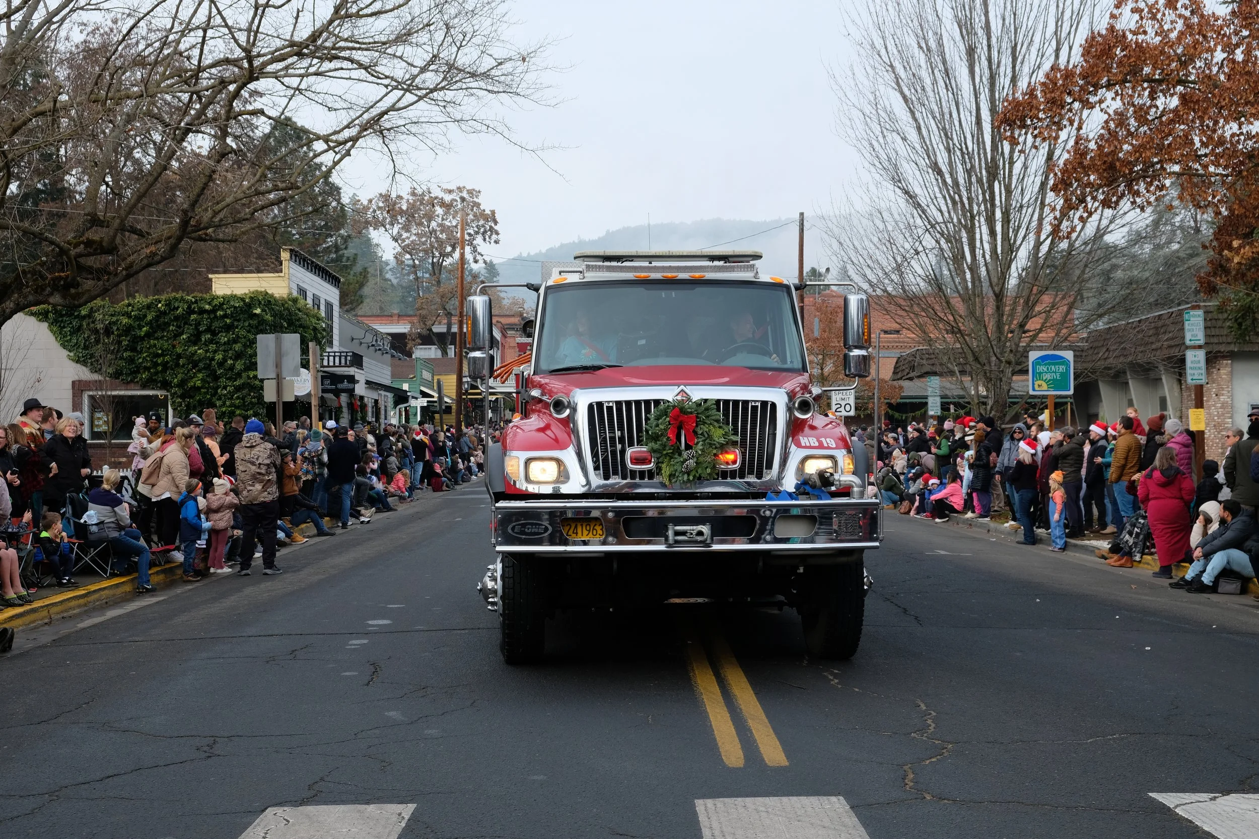 2024 Jacksonville Victorian Holiday Parade (15).JPG