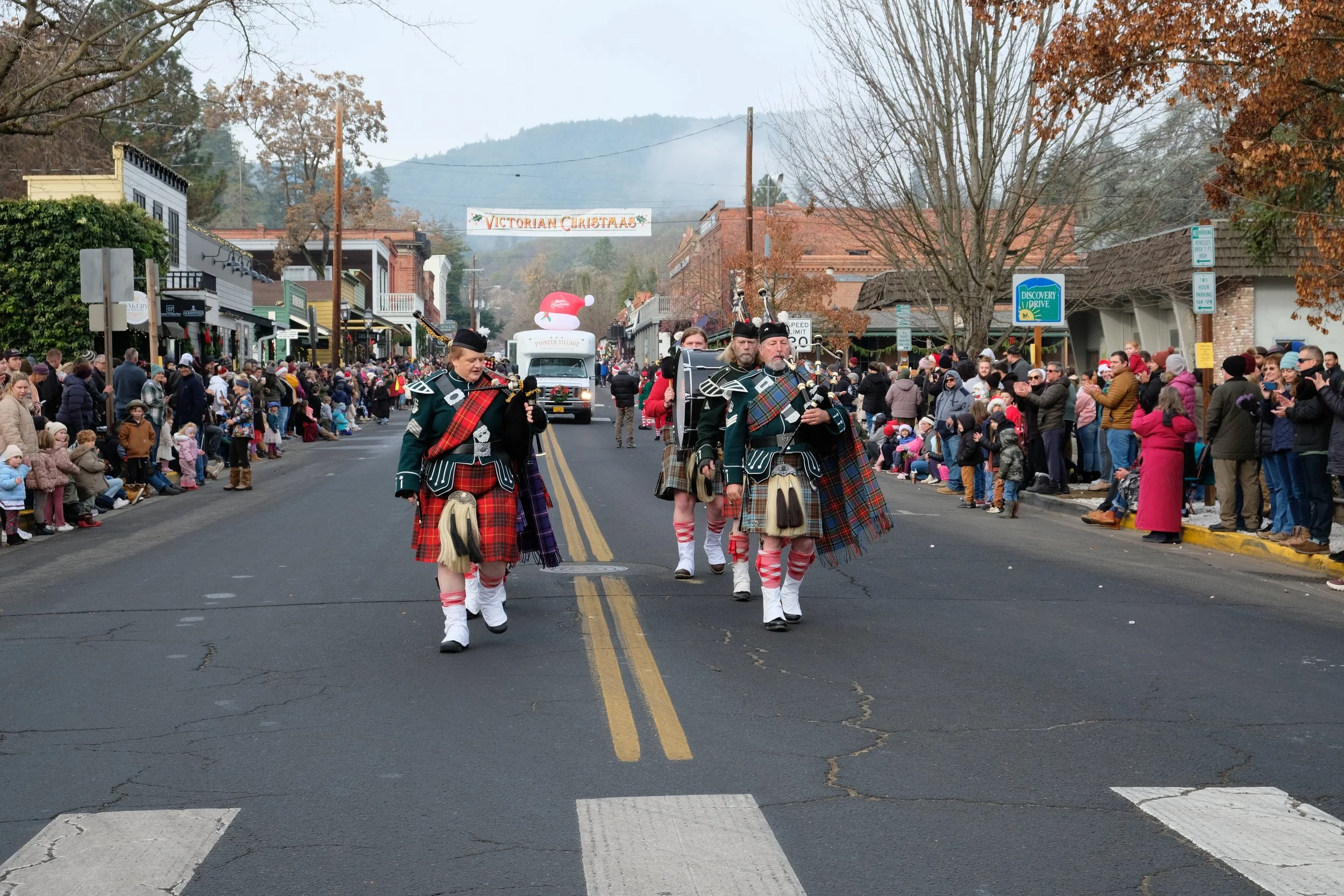 2024 Jacksonville Victorian Holiday Parade (28).JPG