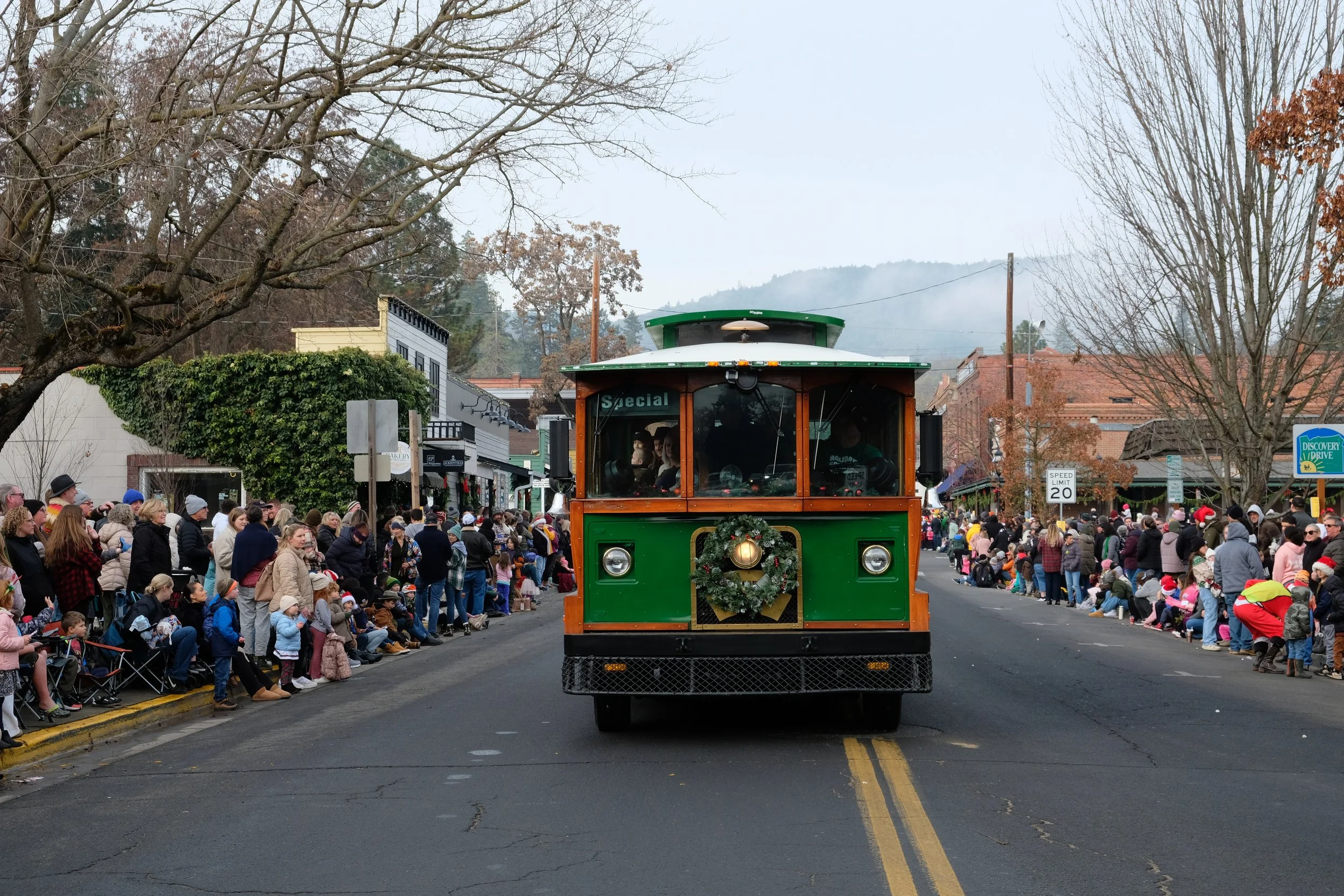 2024 Jacksonville Victorian Holiday Parade (61).JPG