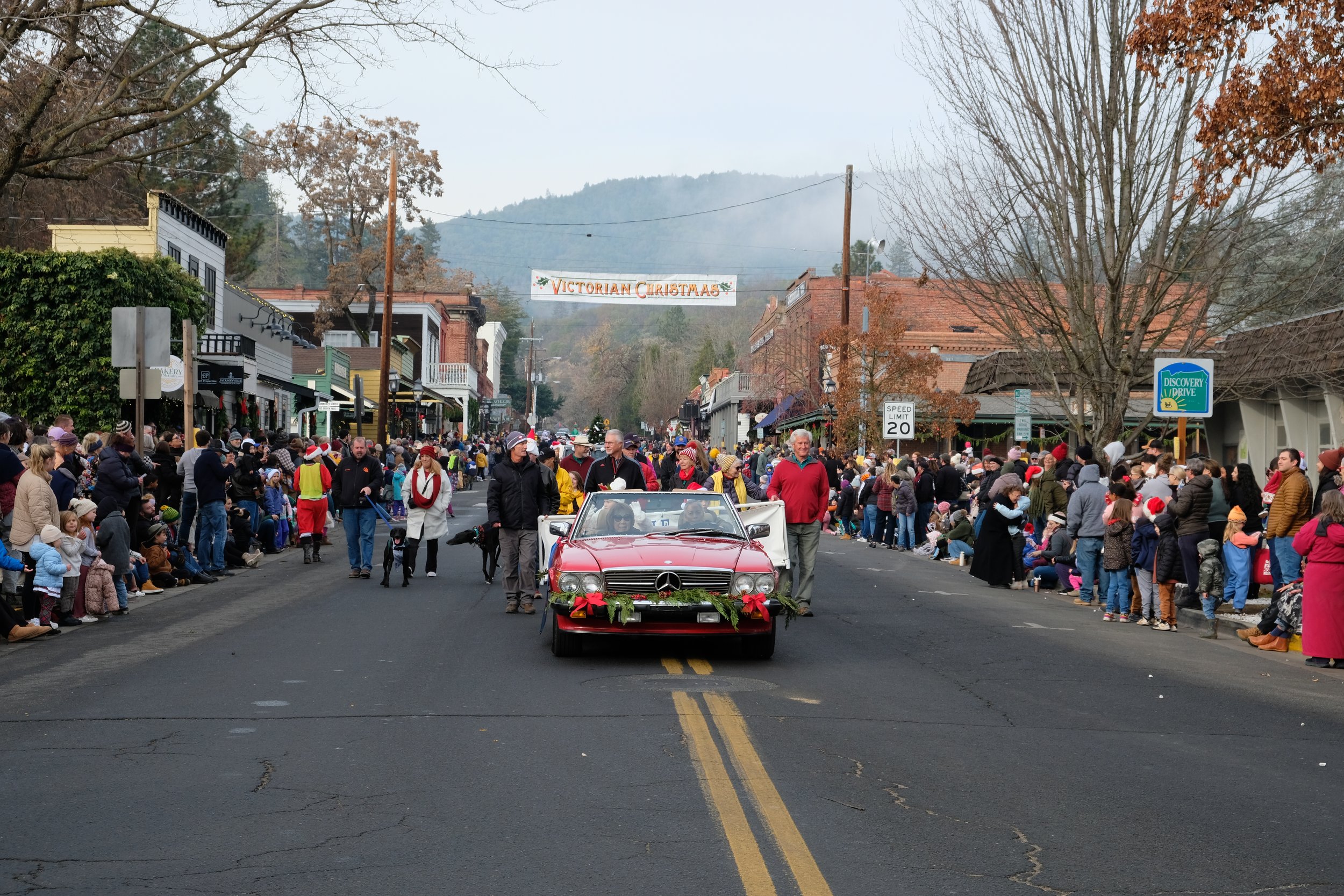 2024 Jacksonville Victorian Holiday Parade (109).JPG