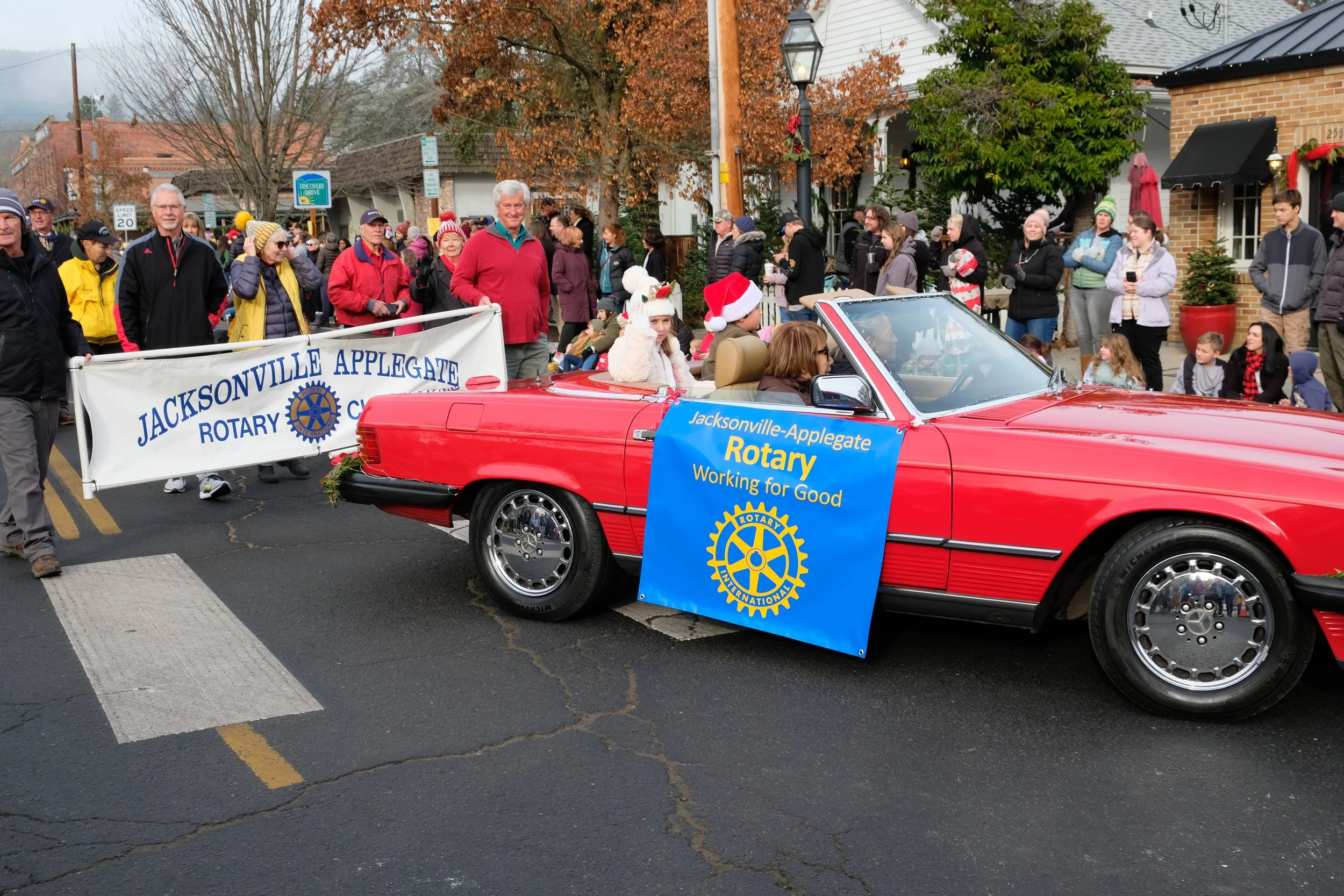 2024 Jacksonville Victorian Holiday Parade (112).JPG