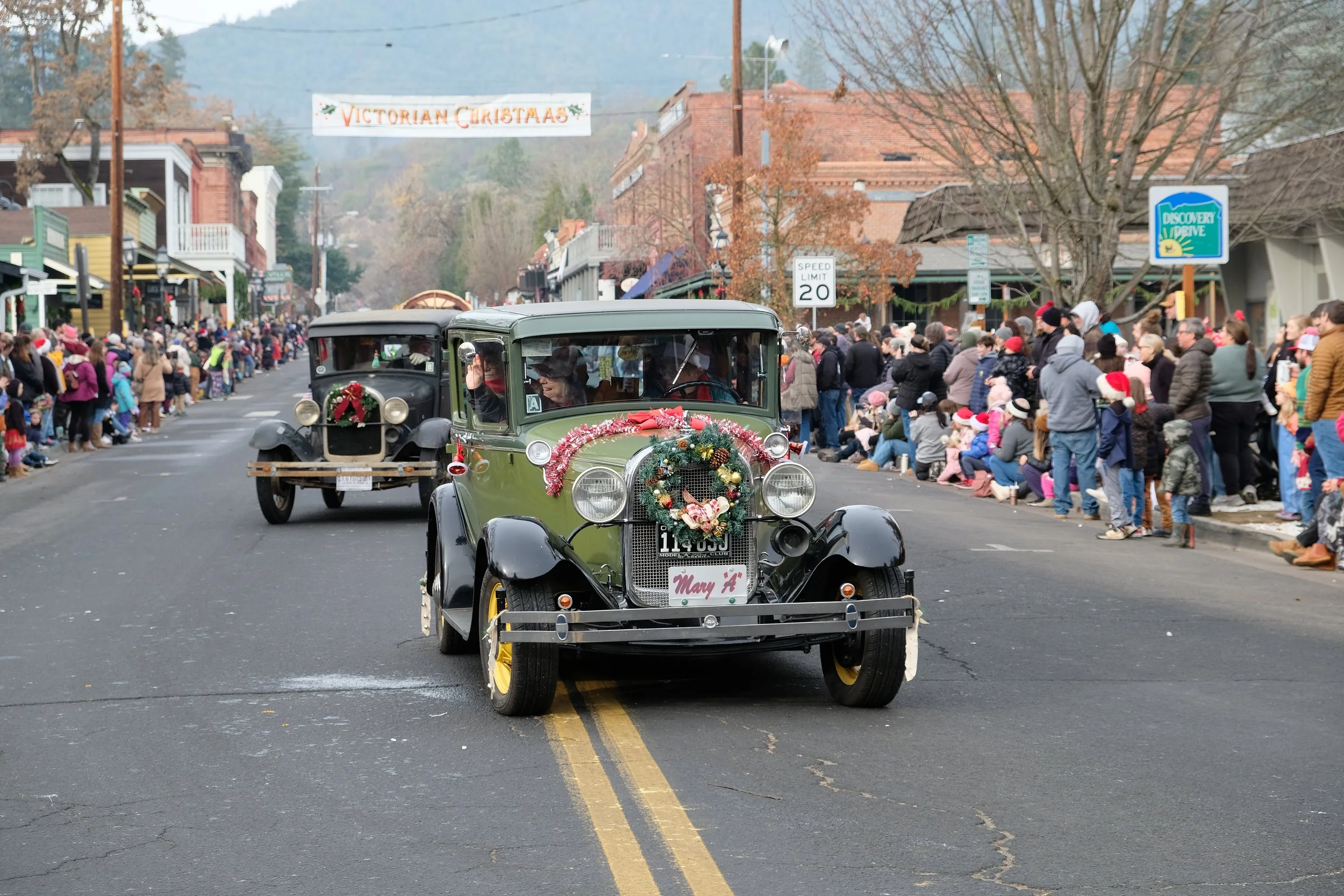 2024 Jacksonville Victorian Holiday Parade (156).JPG