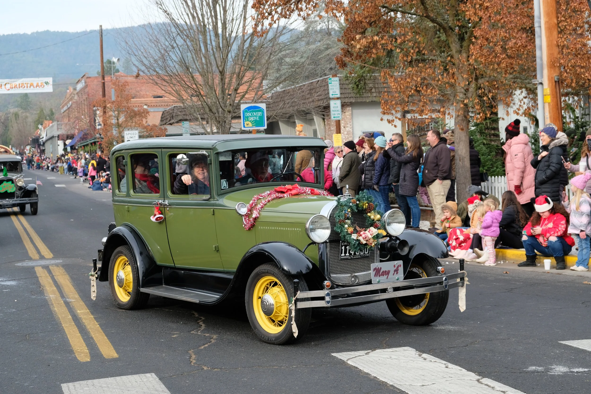 2024 Jacksonville Victorian Holiday Parade (158).JPG