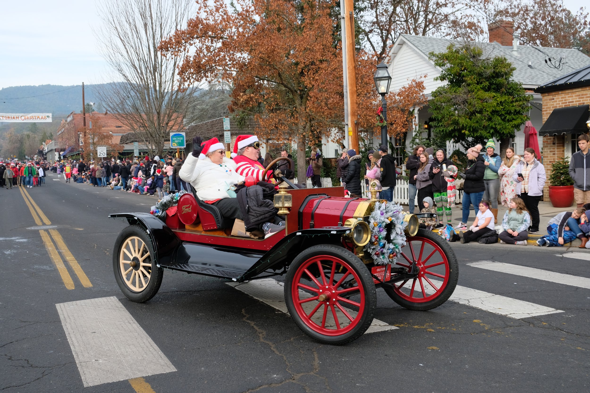 2024 Jacksonville Victorian Holiday Parade (183).JPG