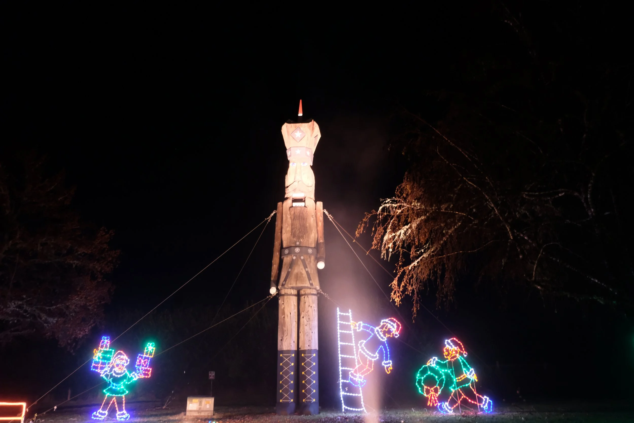 Umpqua Valley Festival of Light (8).JPG