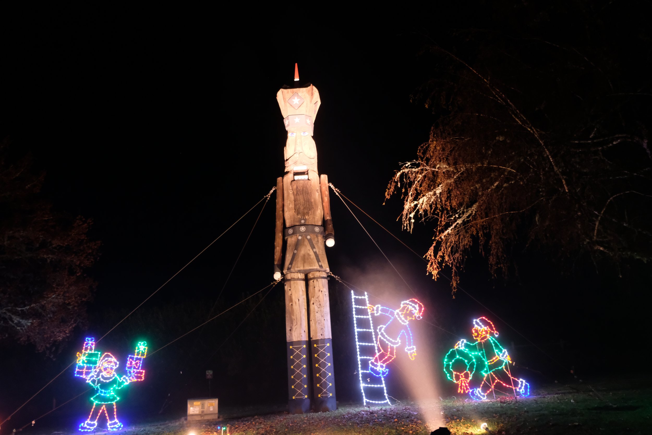Umpqua Valley Festival of Light (10).JPG