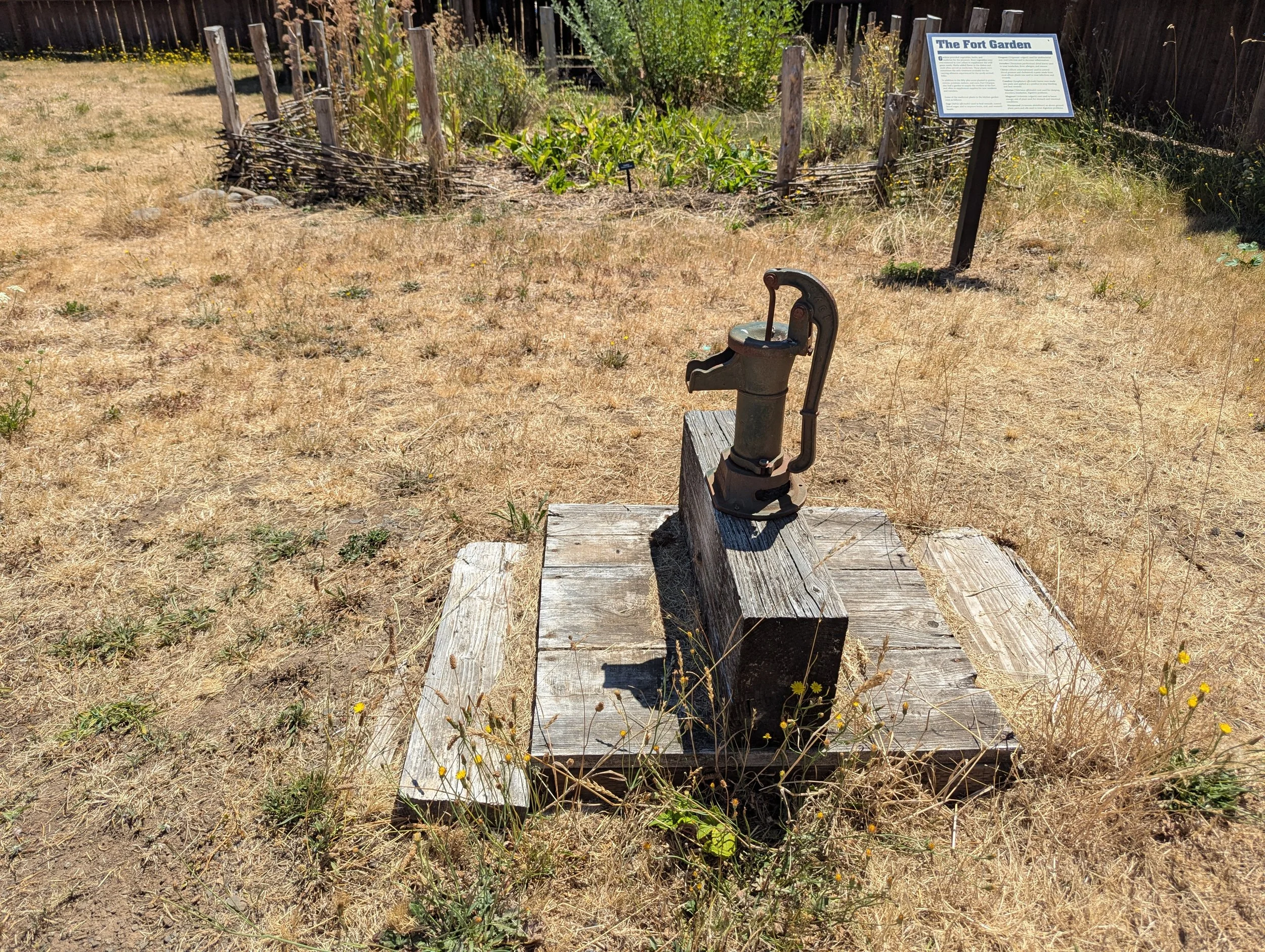 Fort Umpqua - Elkton Community Education Center - Sutherlin - Umpqua Valley - What to do in Southern Oregon - Douglas County (7).jpg