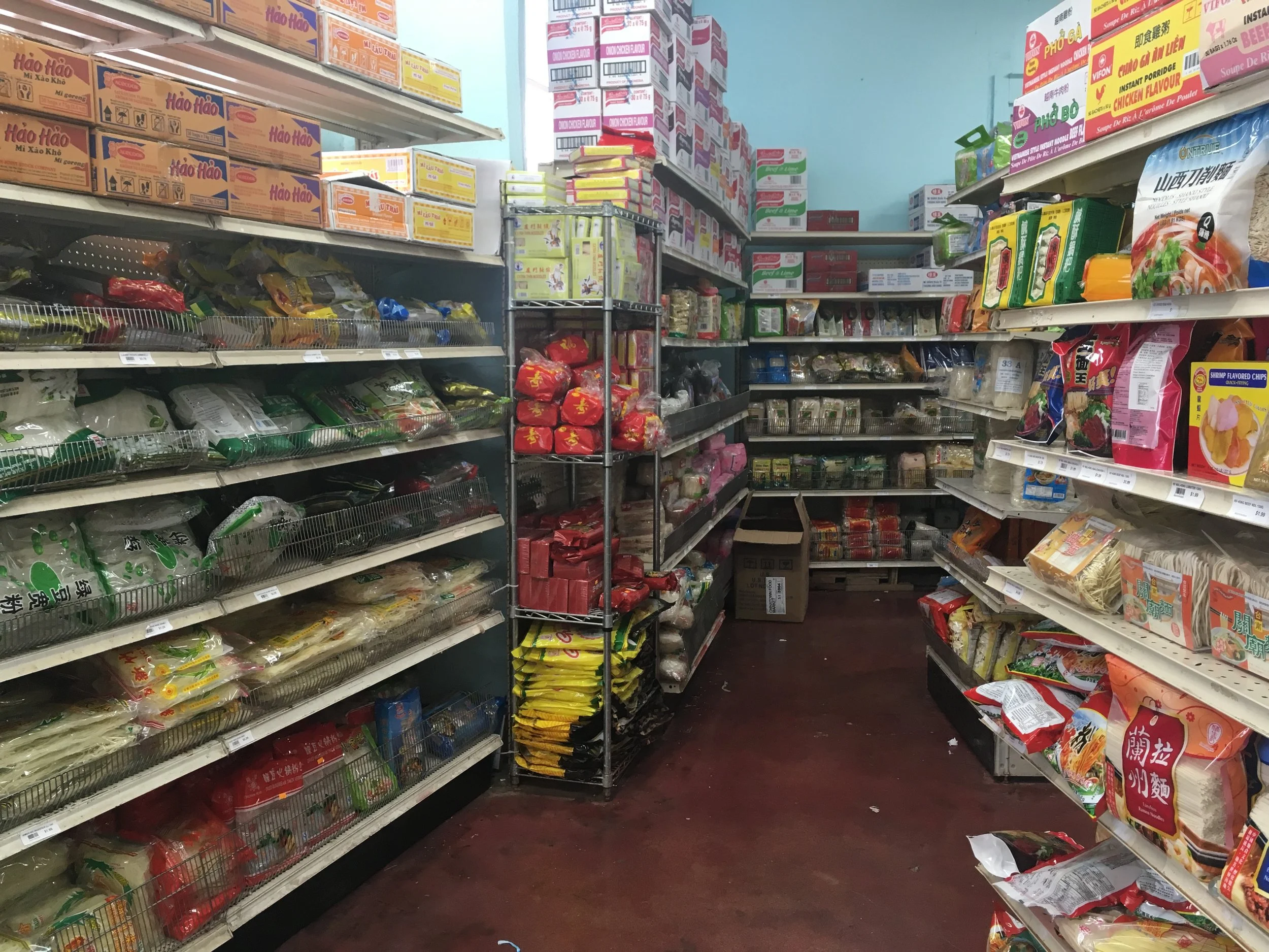Just one corner of the 4 aisle-wide "Noodle Section".