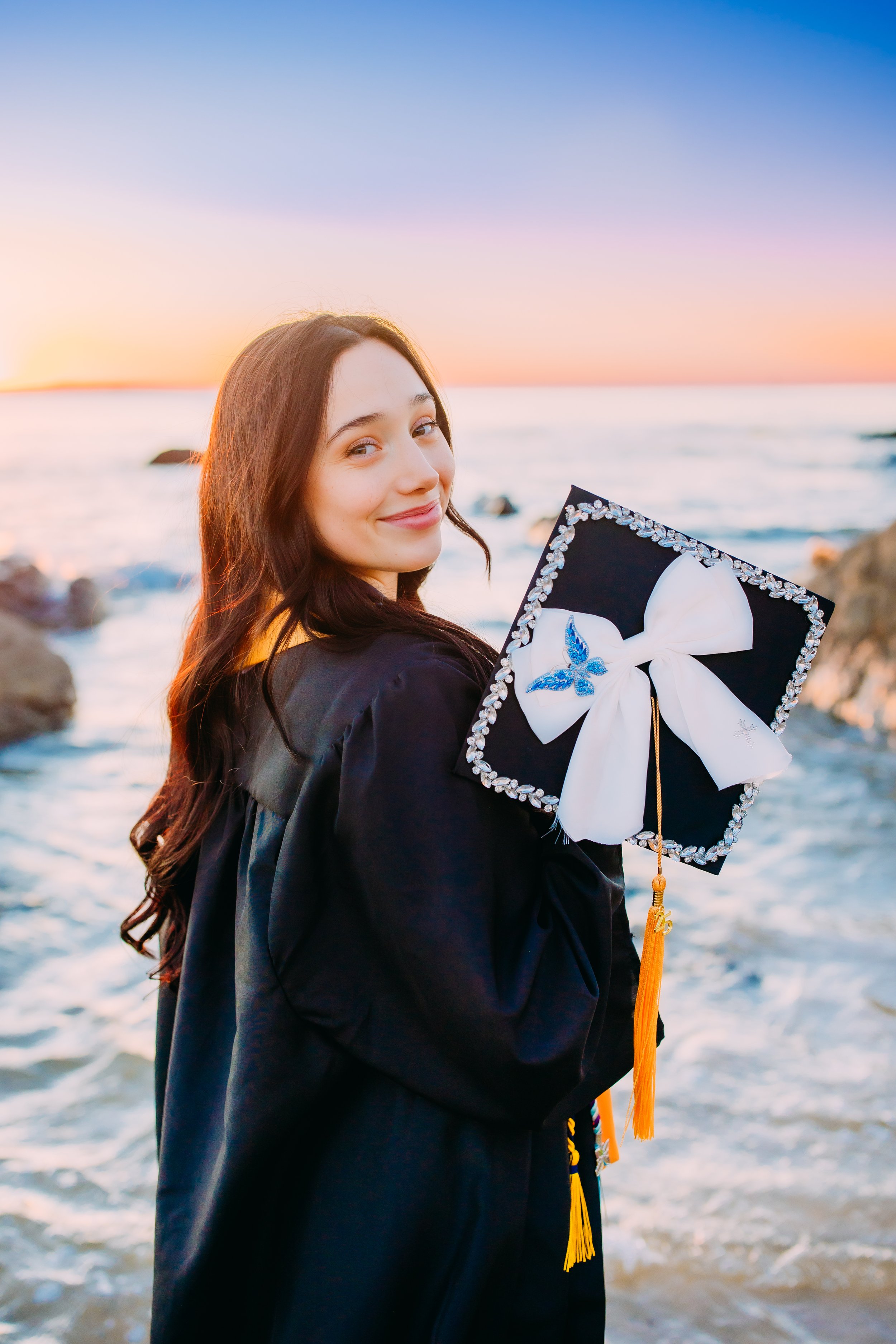 graduation photos at newport beach, CA