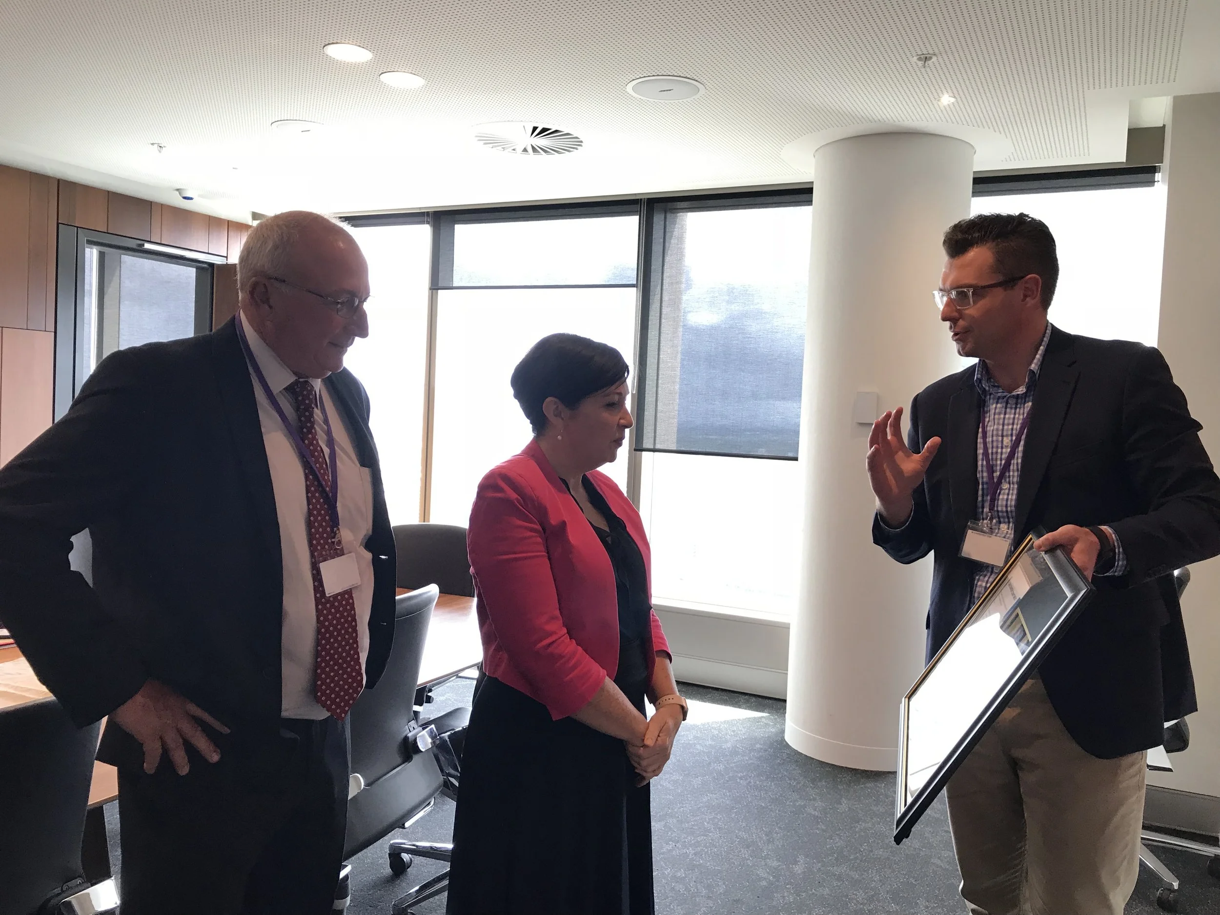 Cane Changer Project Leader, Dr John Pickering (Right) and CANEGROWERS Innisfail Chairman, Joseph Marano (Left) with Minister for Environment and the Great Barrier Reef, Minister for Science and Minister for the Arts, Leeanne Enoch.