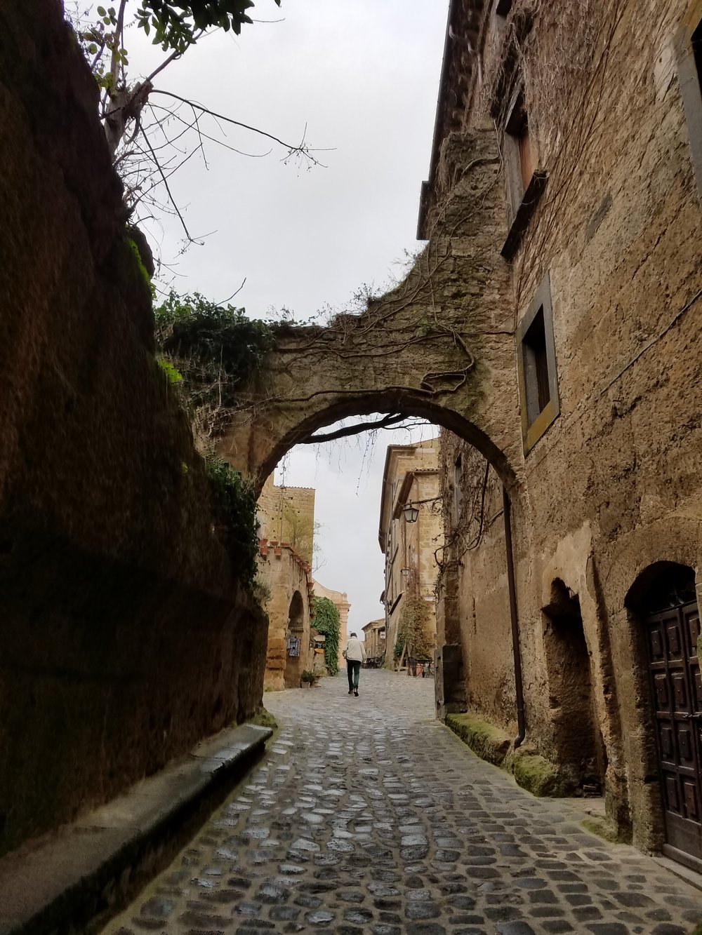 Arch in Civita di Bagnoregio