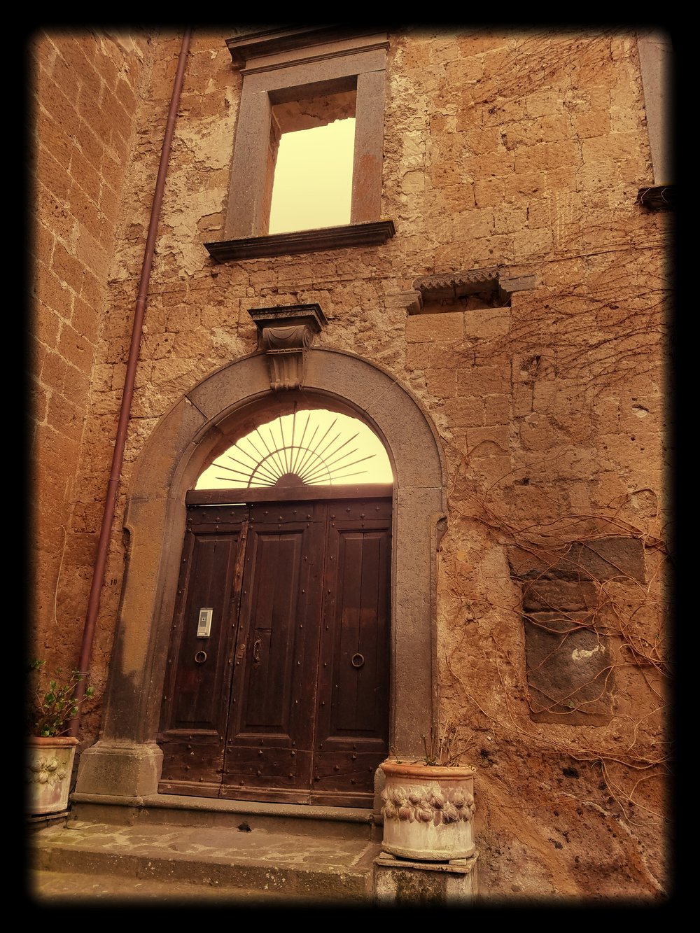 Facade of a fallen palazzo in Civita di Bagnoregio