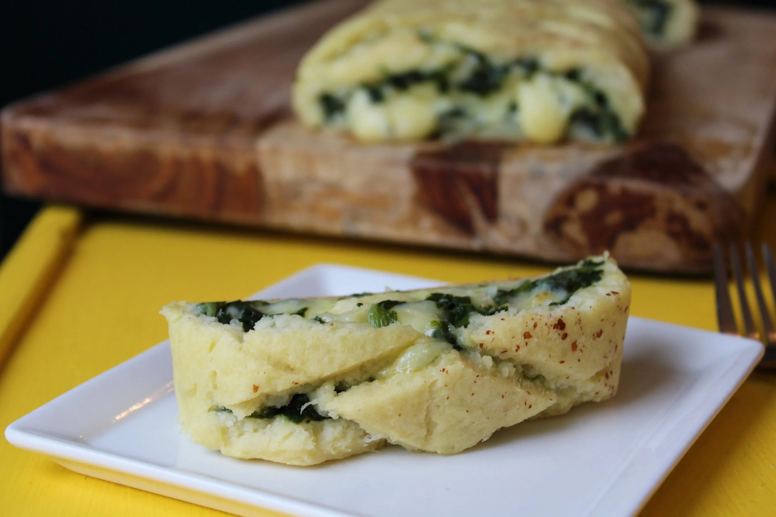 Cheesy Potato And Spinach Roll