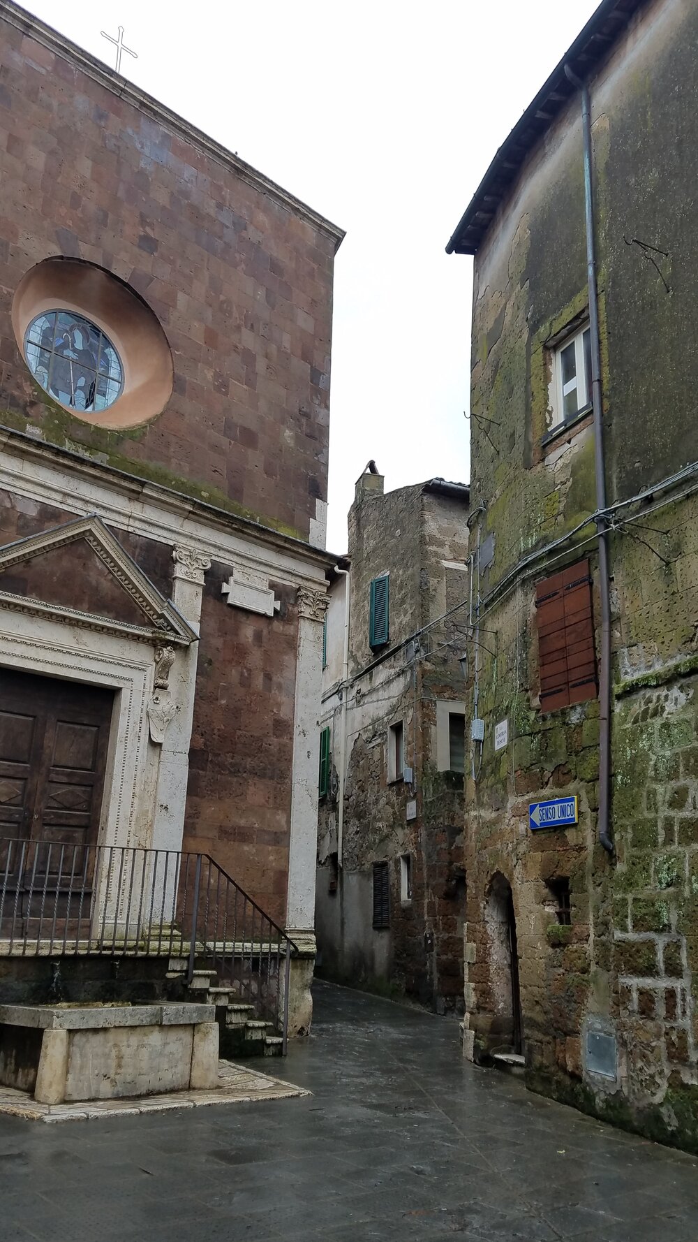 Chiesa di San Rocco looking up Via Zuccarelli 