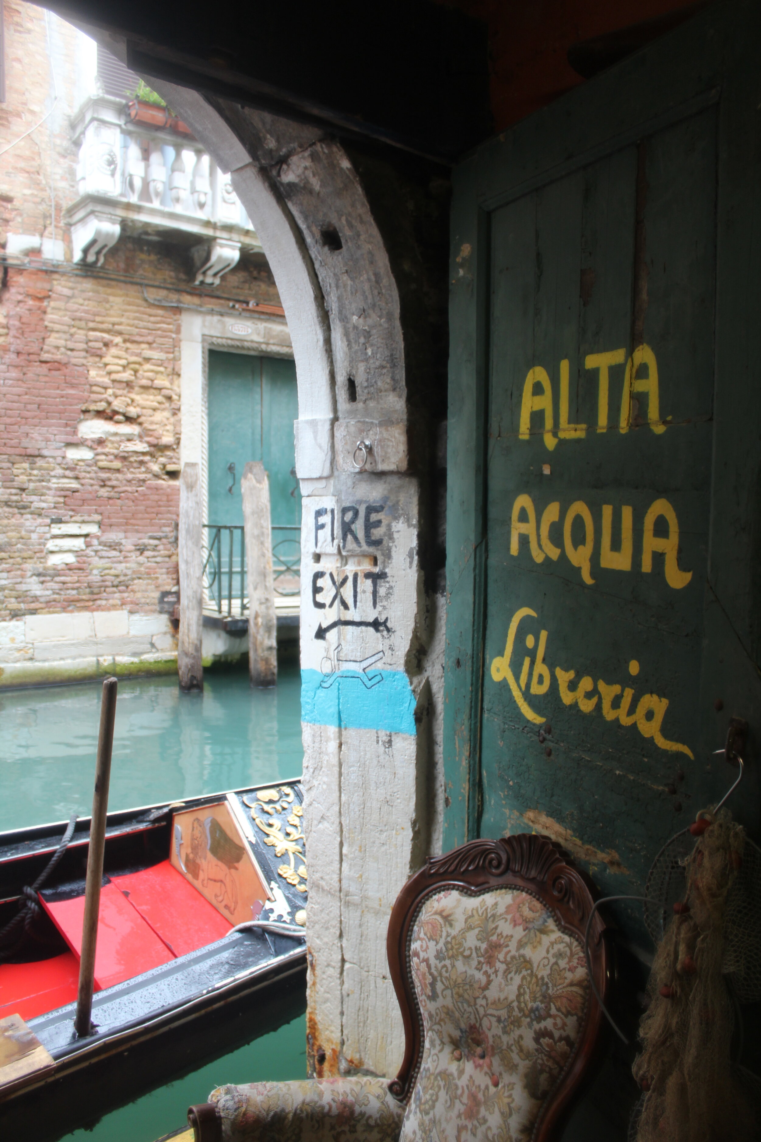Venice - A Visit to Libreria Acqua Alta