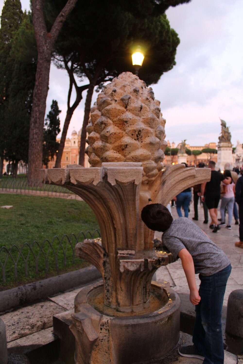 Fontana della Pigna - Piazza di San Marco - Rome
